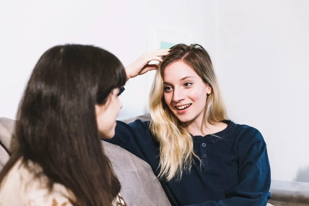 Consultation with a hair specialist for hair Thinning concerns.webp