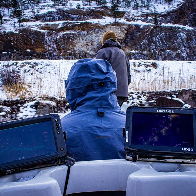 Driver's-eye view of our hydroacoustic survey rig. Clackacraft makes a mean boat and this one has been through hell and back (more on that to come). Twin Lowrance units are the backbone of the operation. Friends who will ride the river when it's 15*F