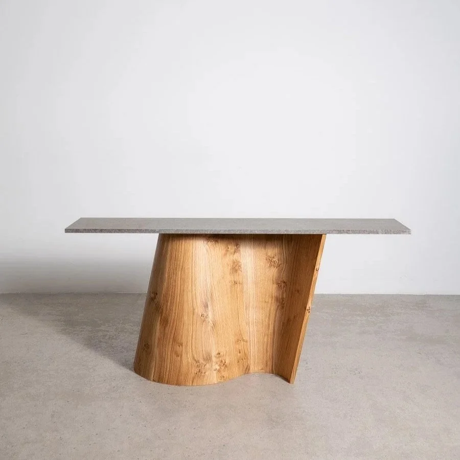 Altor console table