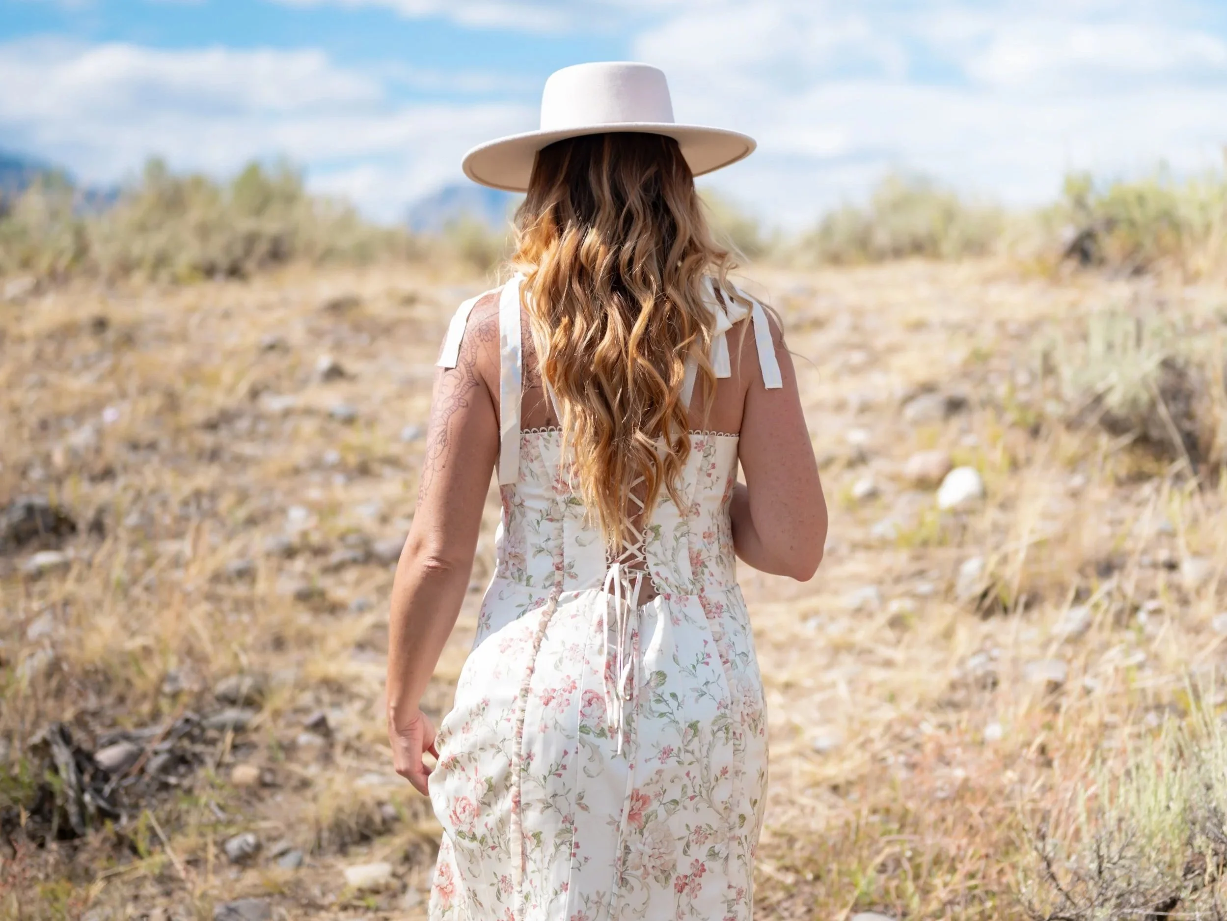 V Chapman Soft Yellow Lace Up Dress, Fits M/L (photo by Nicole Babcock)