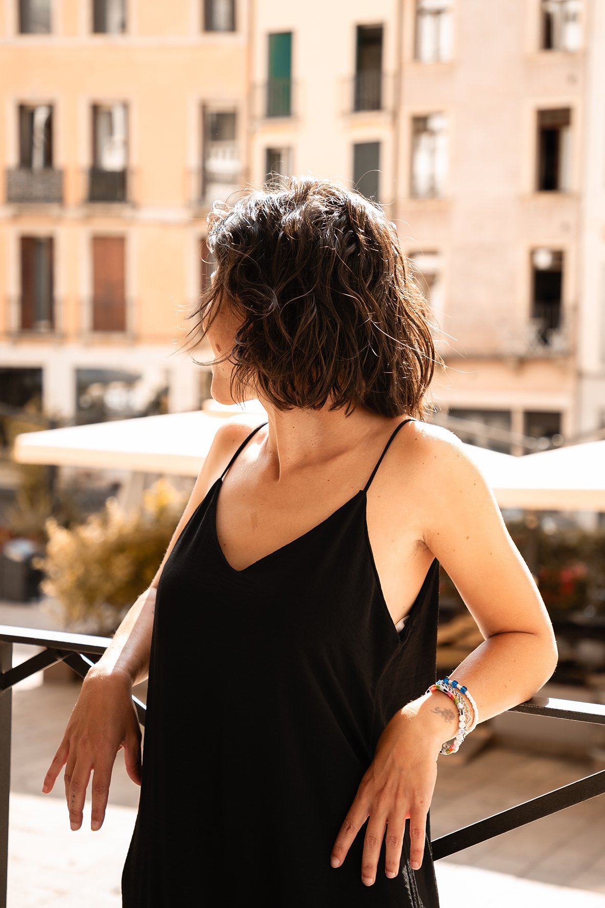 foto donna sotto i portici di palladio.jpg