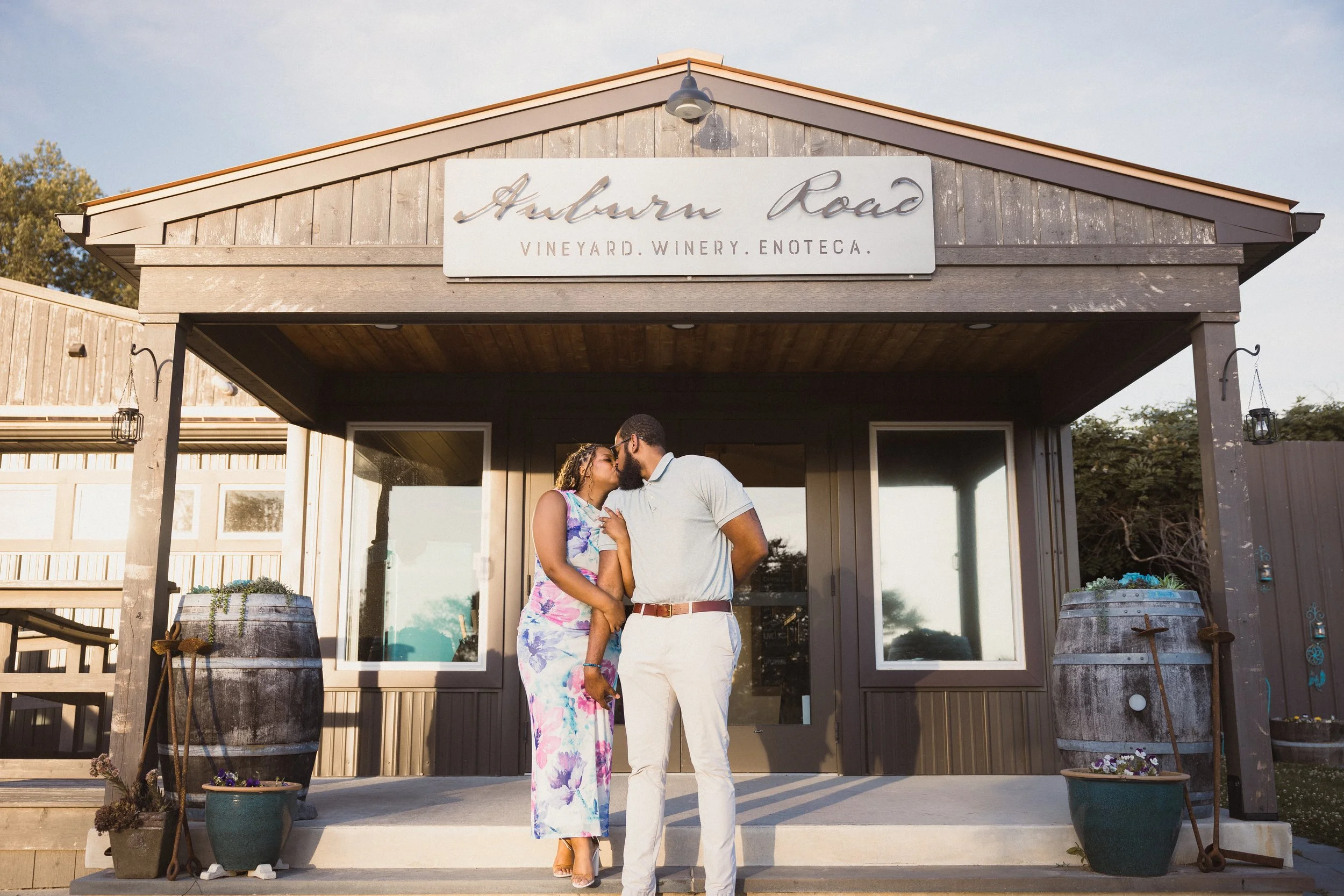 surprise-proposal-photographer-pilesgrove-nj-aubrun-road-vineyard-and-winery.jpg