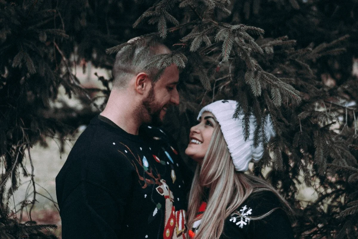 Holiday Love Readings for Reuniting Lovers and Twin Flame Connections
