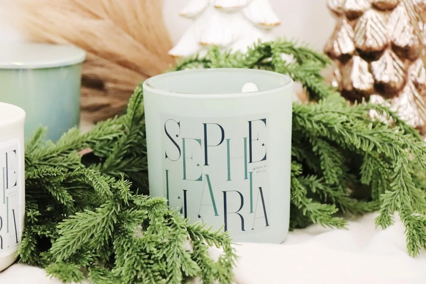 Tonight feels like candles, blankets, and doing absolutely nothing&hellip;
We are pleased to present the first look at the collection. ☺️
Quiet luxury in candle form.
Clean burn, considered design, and fragrances meant to stay with you long after the