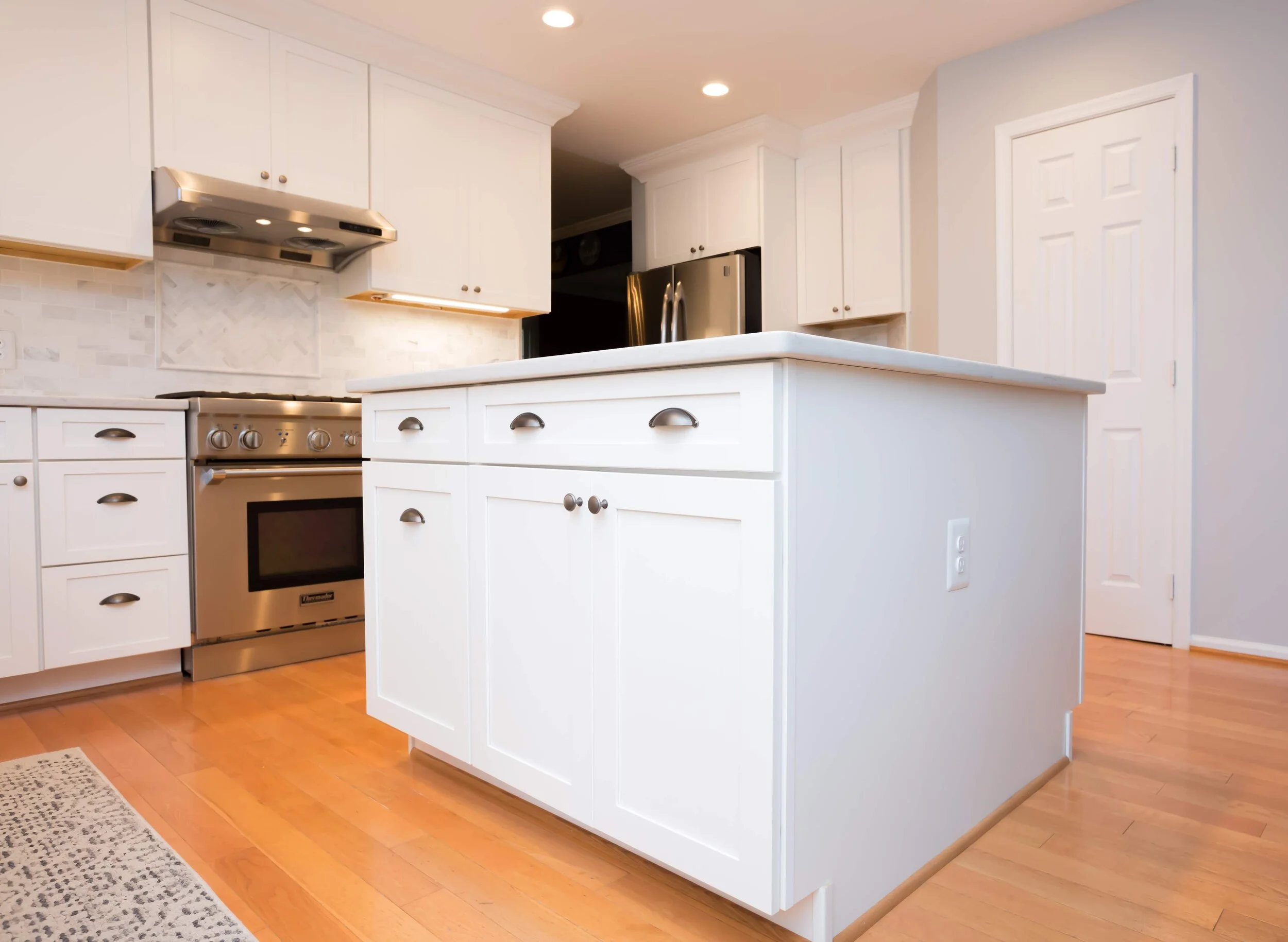 White custom cabinet Alexandria Virginia
