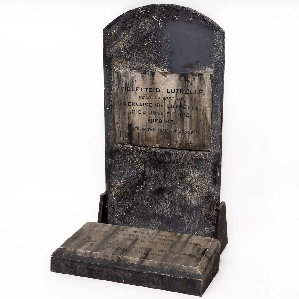 Tombstone - Violette De Lutrelle