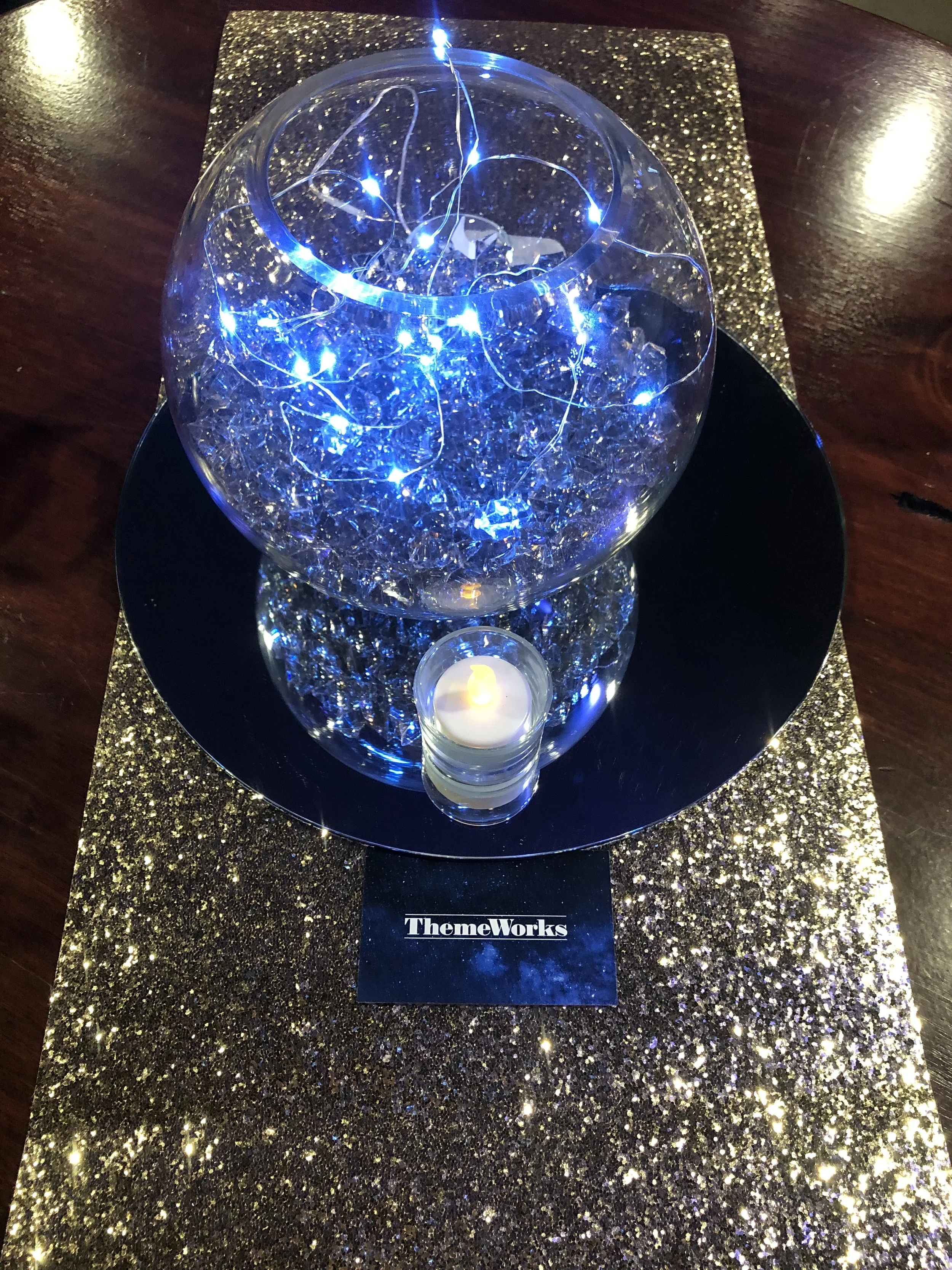 Fairy Light Bowl - Clear w white light, gold glitter runner & mirror base.jpg