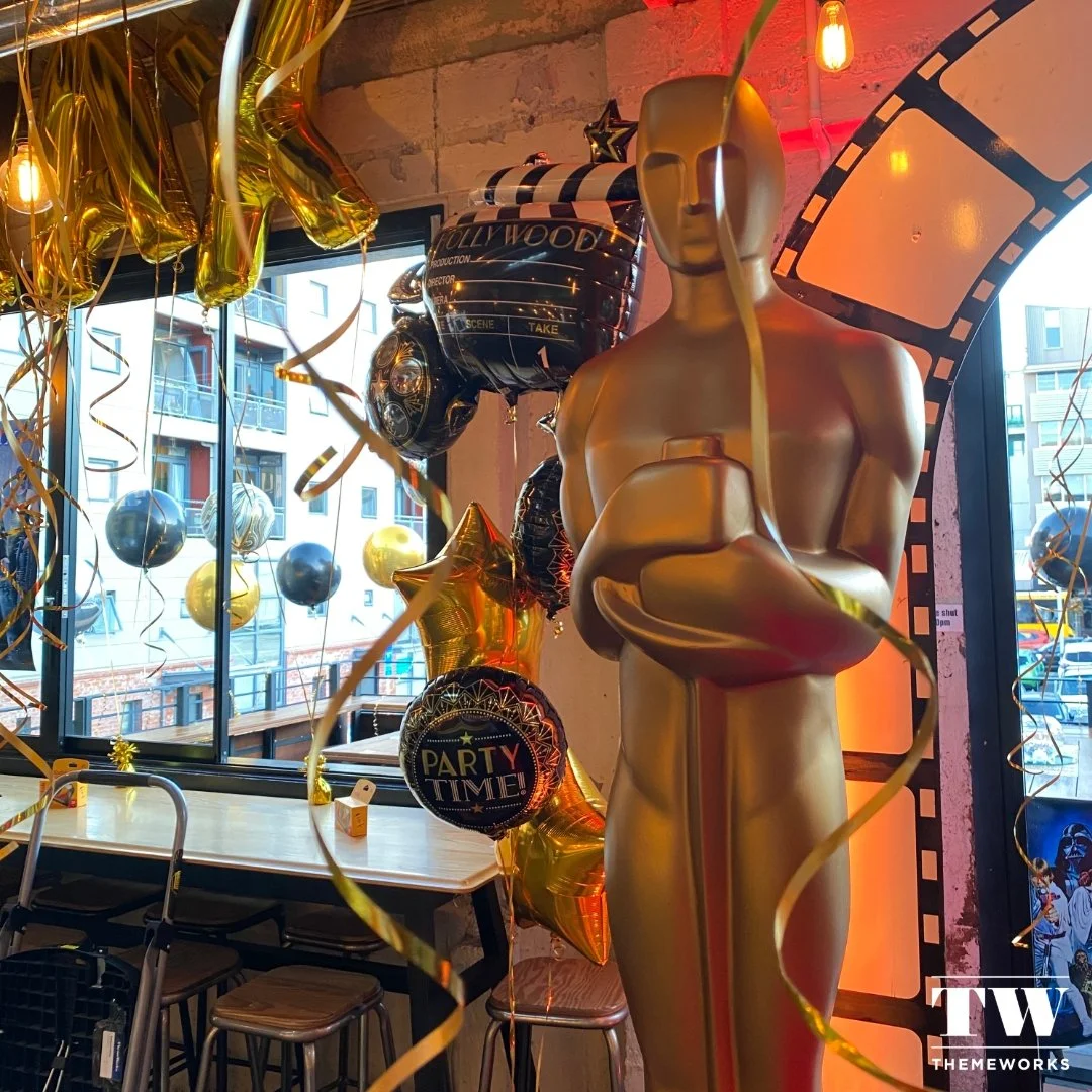 🏆 Ready to elevate your awards night or milestone celebration? Our giant Hollywood statues &amp; film archway create an unforgettable red carpet entrance for any event! 🌟

✨ Don't miss out on making your occasion truly spectacular!