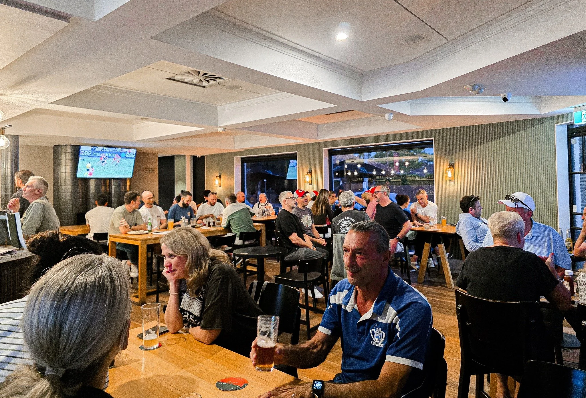 Nothing fancy, just good people, cold beers, and footy. Come pull up a seat! This is what your local is all about.

#thecamden #localpub #caulfieldsouth #footy #afl #sportsbar
