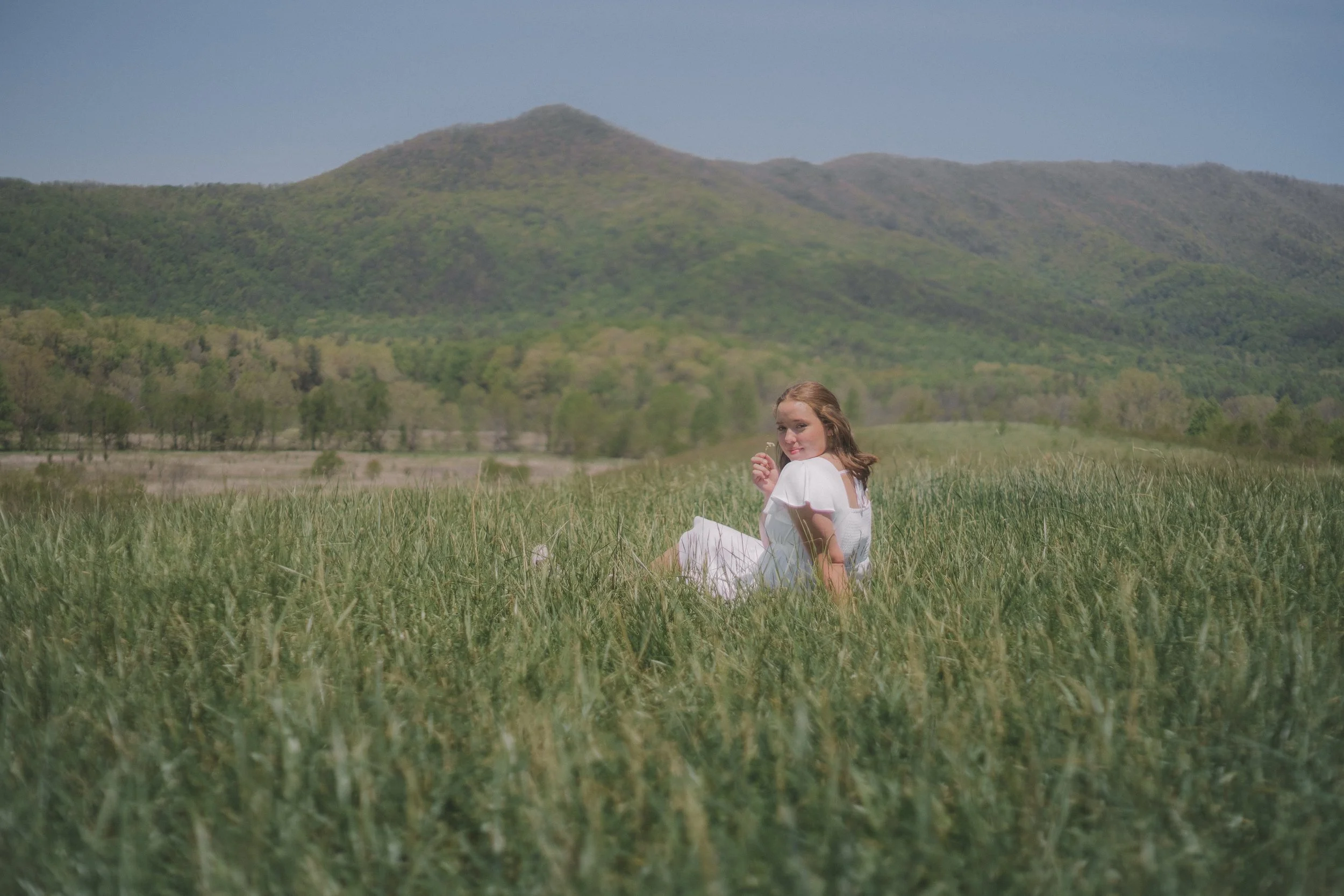 ALP_Abby Bayles Senior Session_4-29-24-67.jpg