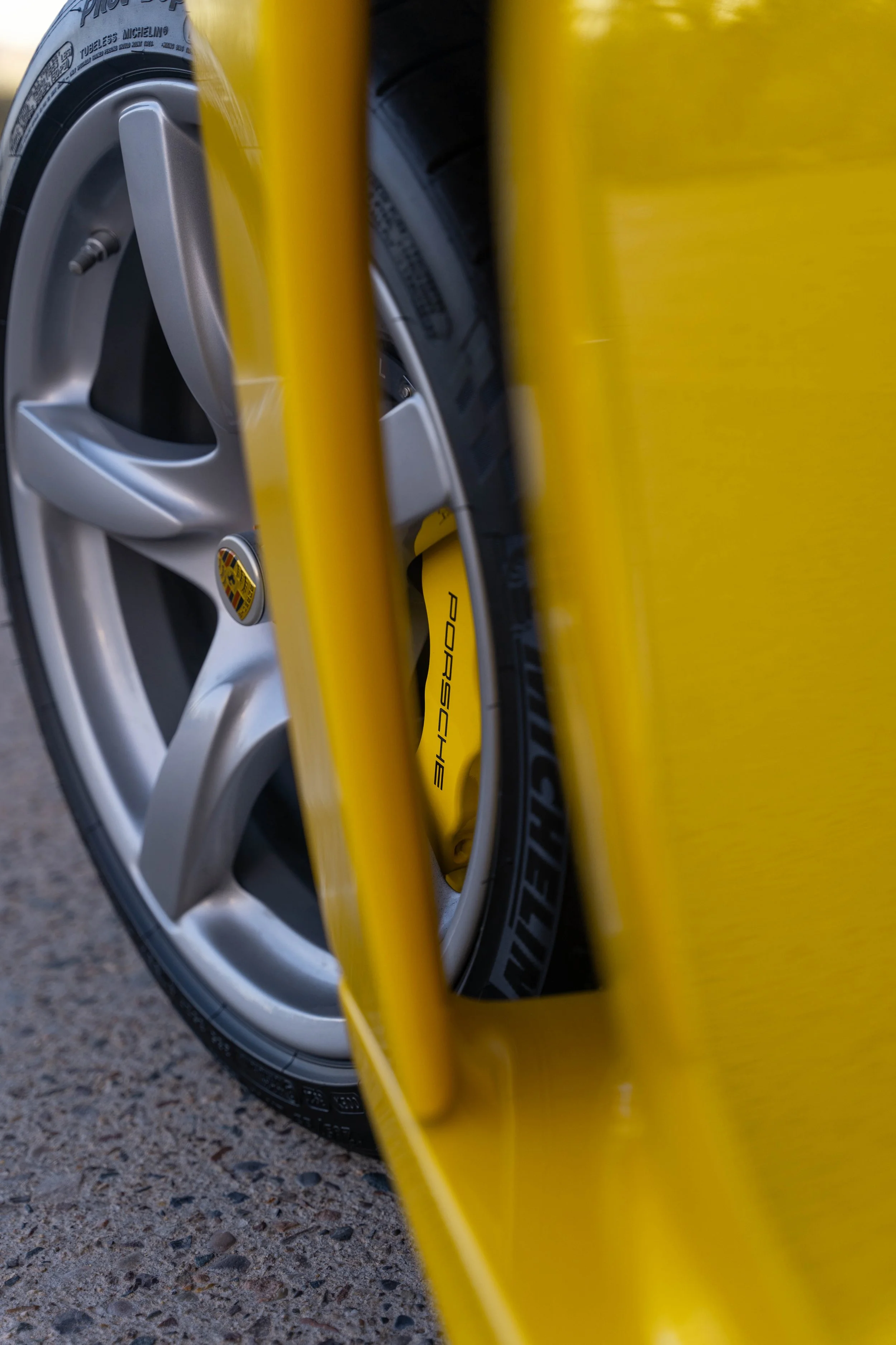 Yellow CGT-41.jpg