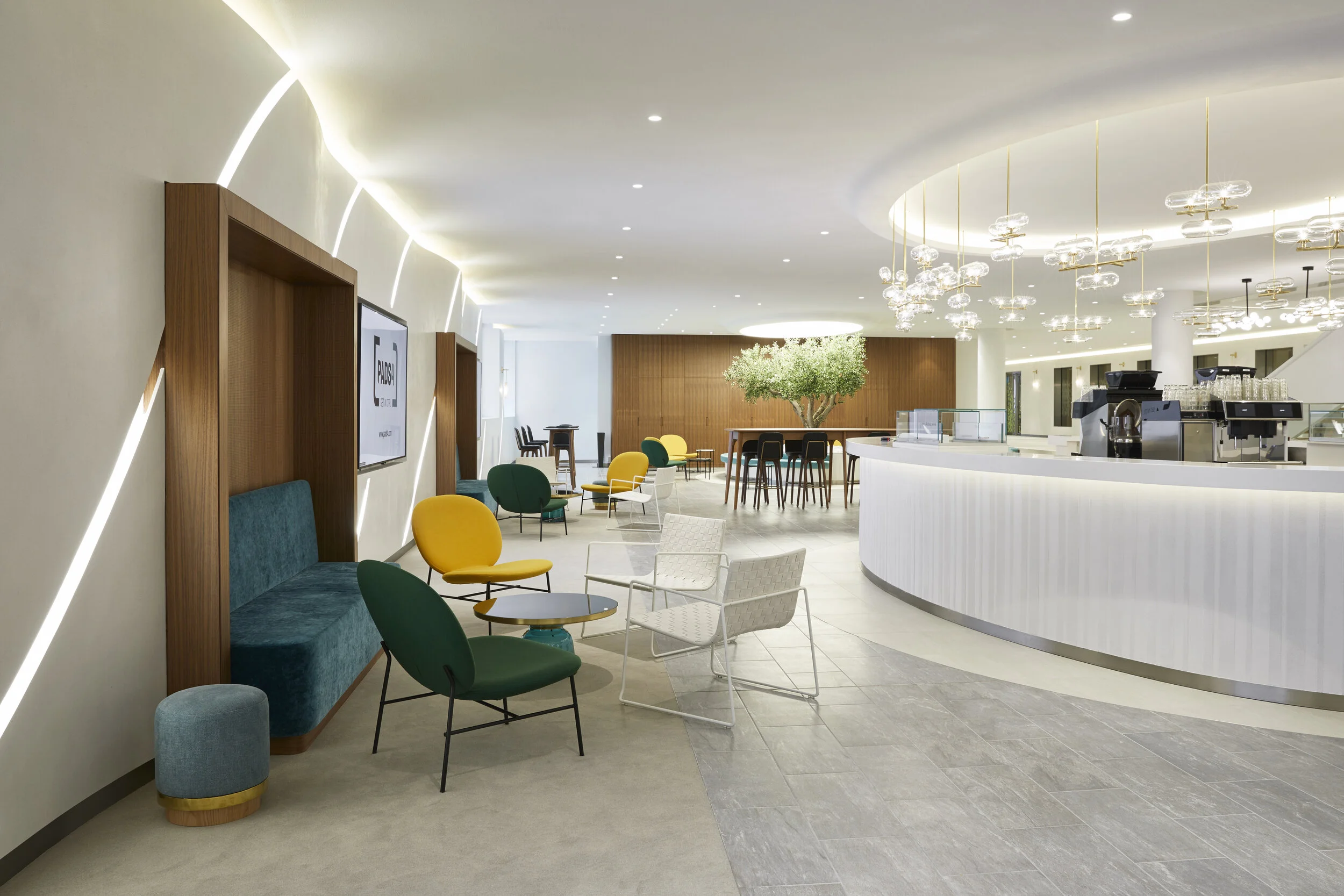 Campus L'Oréal Seine 62 LevalloisPerret, France