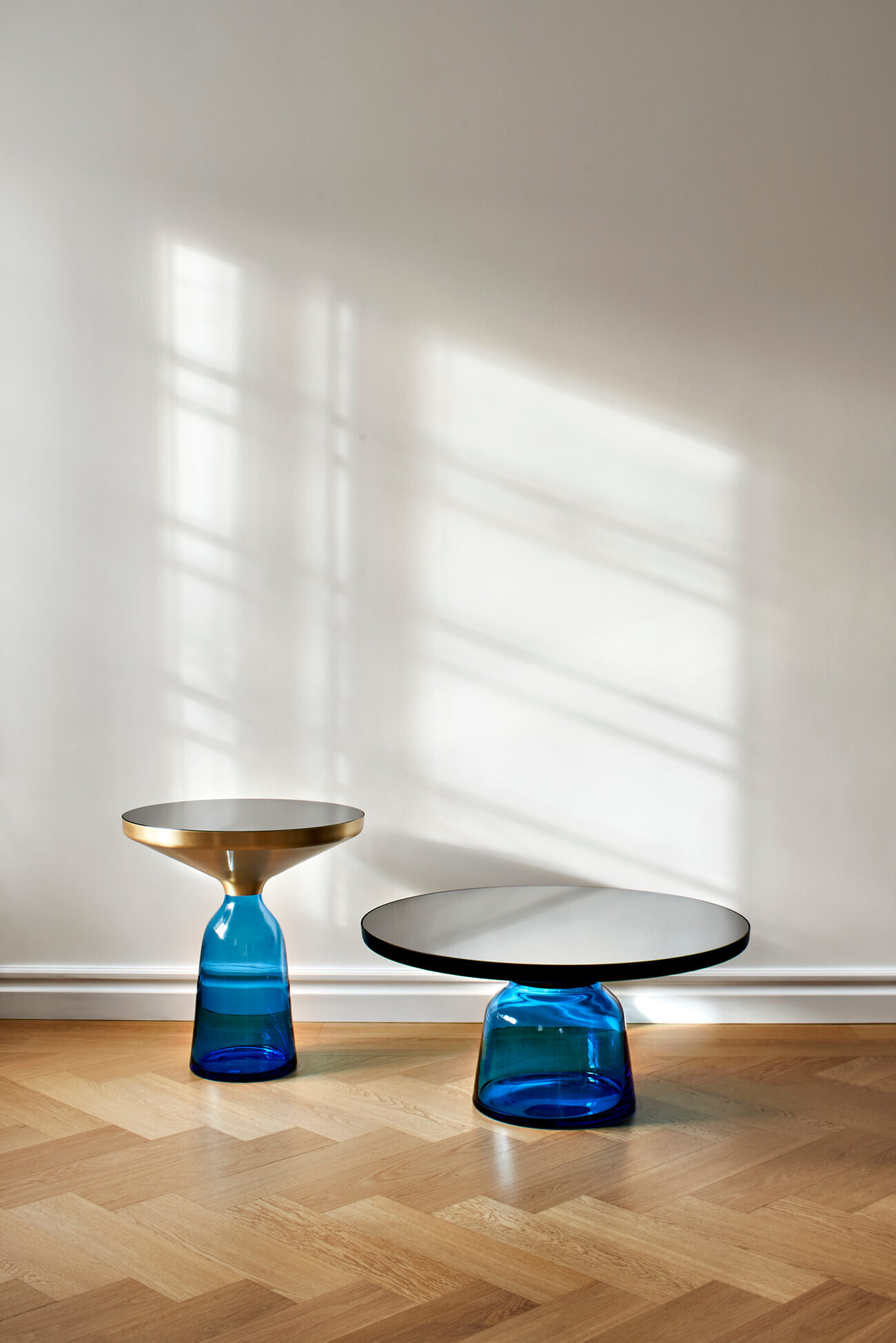 ClassiCon-bell-table-brass-black-sapphire-blue-photo-elias-hassos.jpg