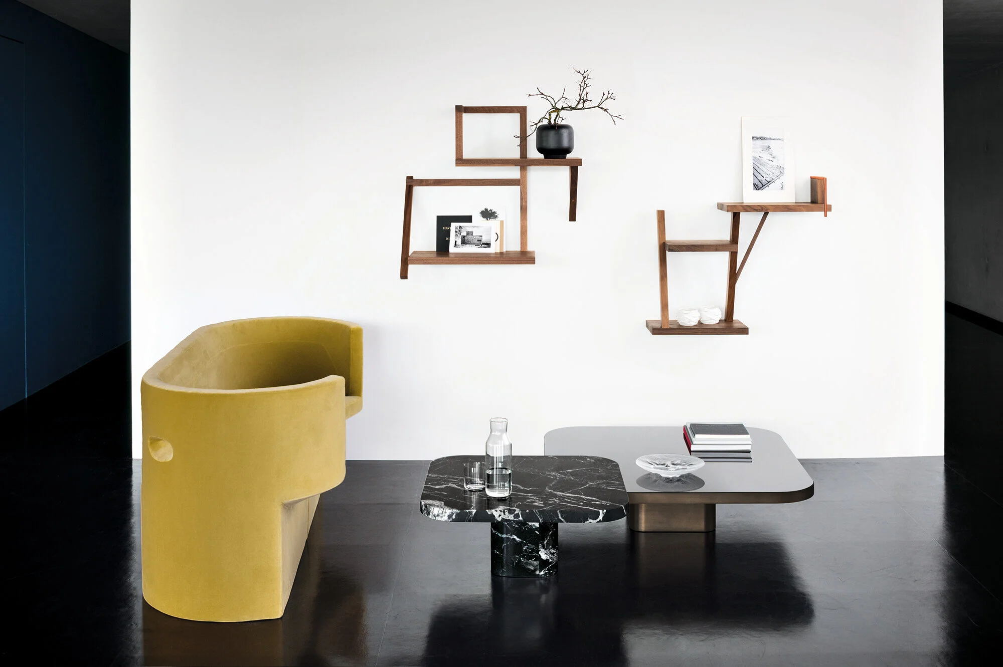 Nouvelles finitions pour la table basse BOW n°3 !