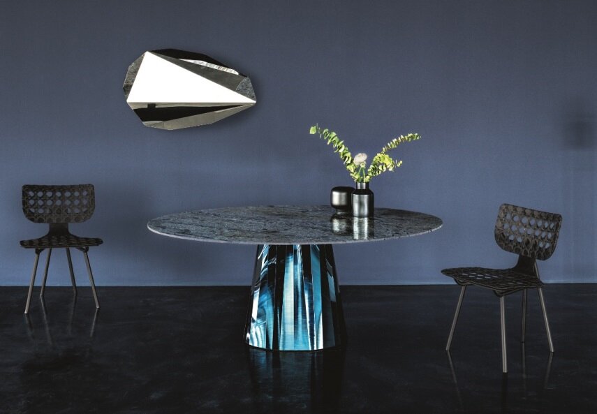 hassos-piega-mirror-pli-table-lantern-light.jpg