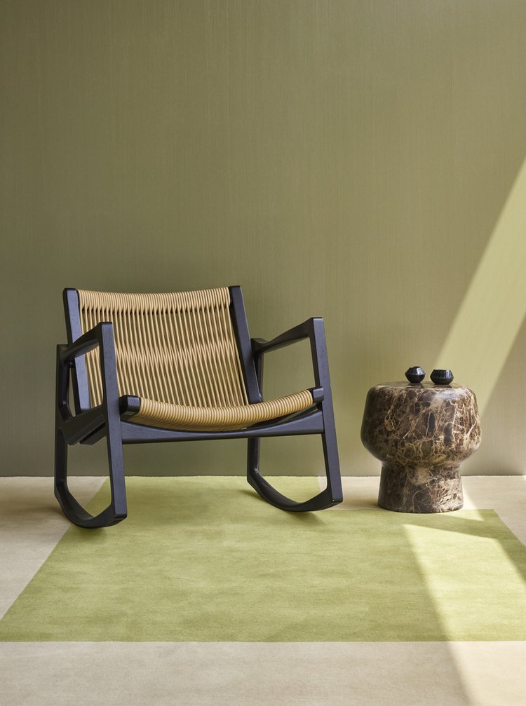 ClassiCon - Rocking Chair EUVIRA et table d'appoint CORKER.jpg