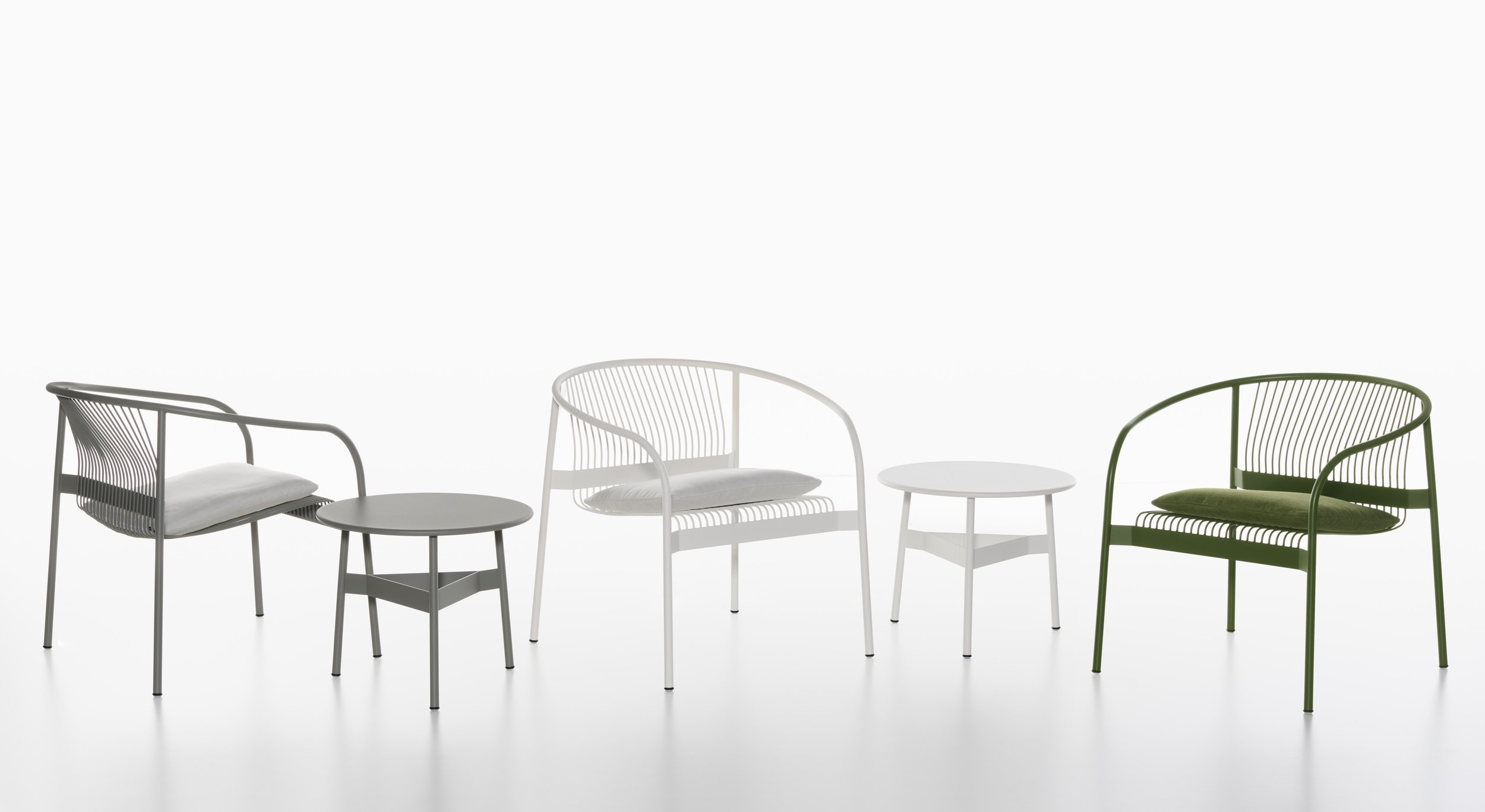 Fauteuil lounge et table d'appoint VELIT - Nouveautés 2024
