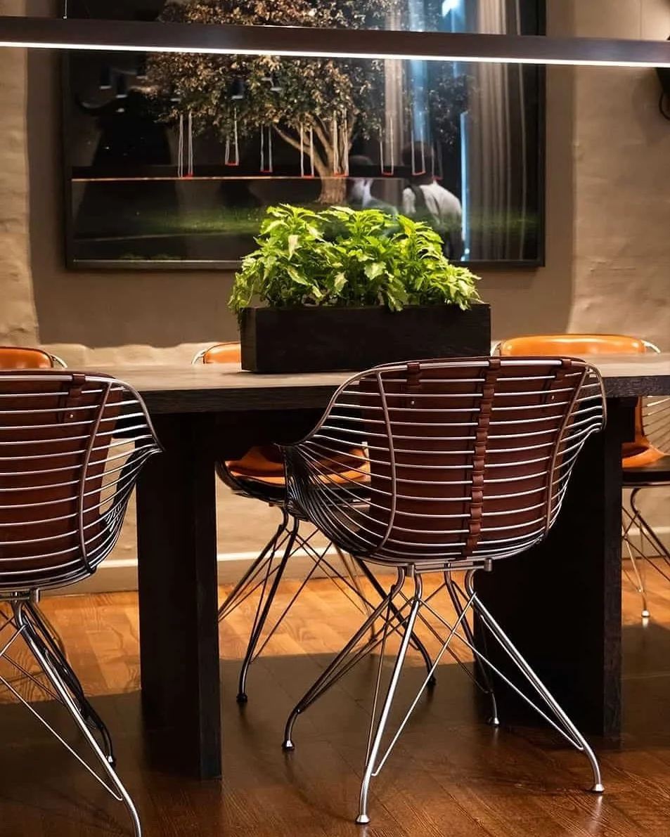 久々の投稿です。

今年もデンマーク・コペンハーゲンで開催される6月に開催される3daysofdesignの季節となりました。昨年は参加できませんでしたが、今年はデンマークへ行く予定です。

年々イベントへの注目は高まり、肌感覚では日本からの参加も過去一番ではないかと。

こちらはO&amp;Dの過去の事例ですが、コペンハーゲンにあるRestaurant Connection by Alan Bates です。最高のディナーとインテリアを、ぜひ体験してみてください。

Long time no 