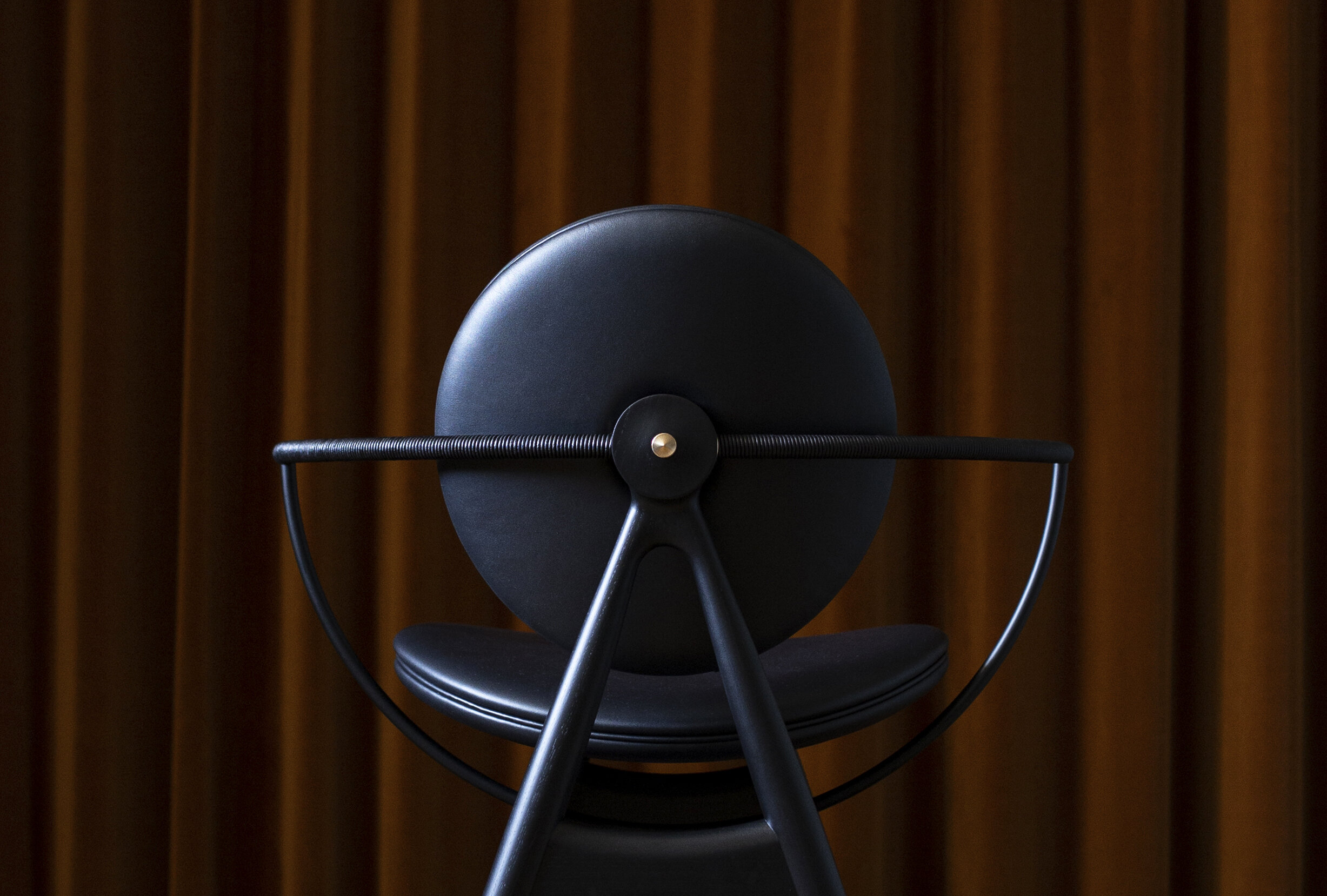 O&D Circle Dining Chair
