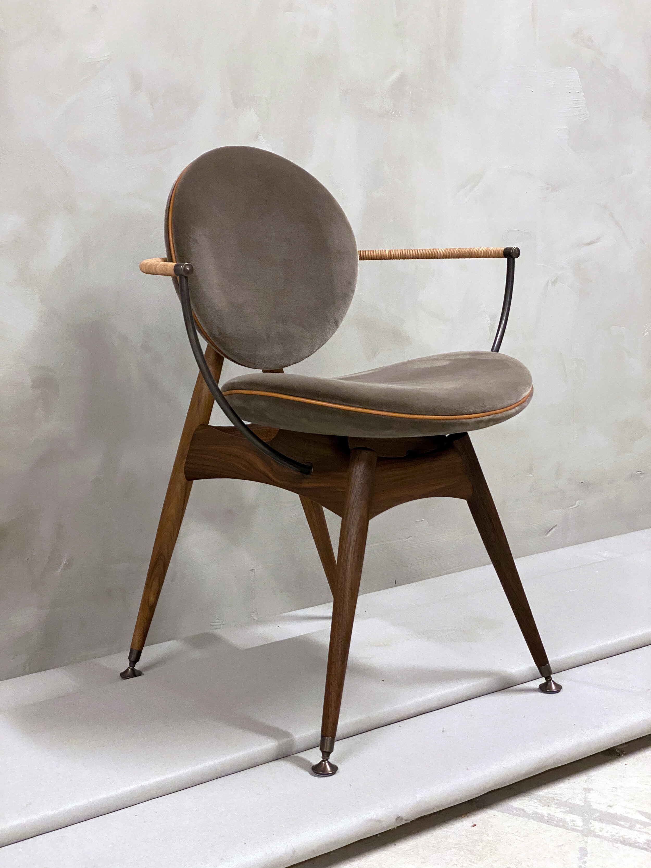 O&D Circle Dining Chair
