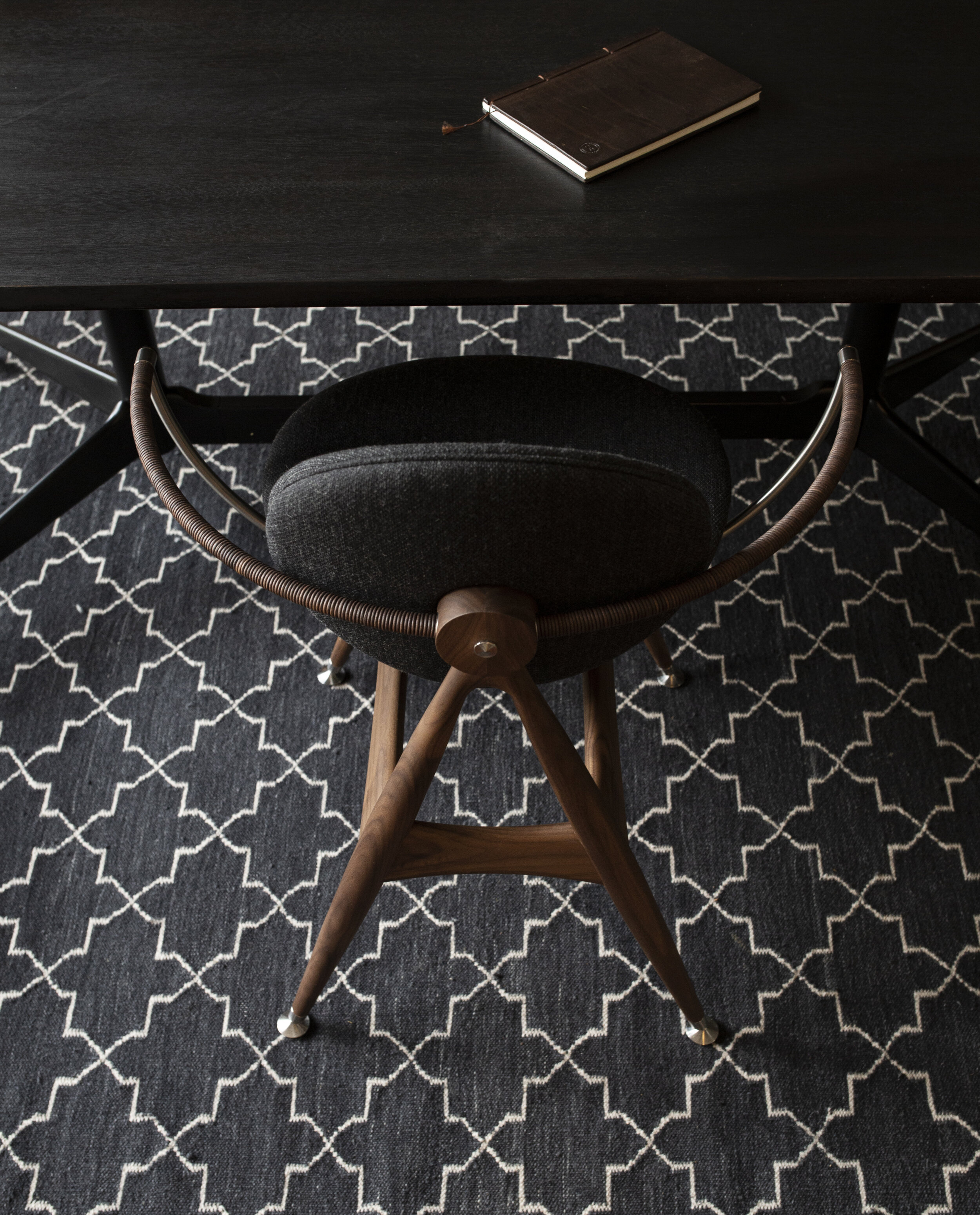 O&D Circle Dining Chair