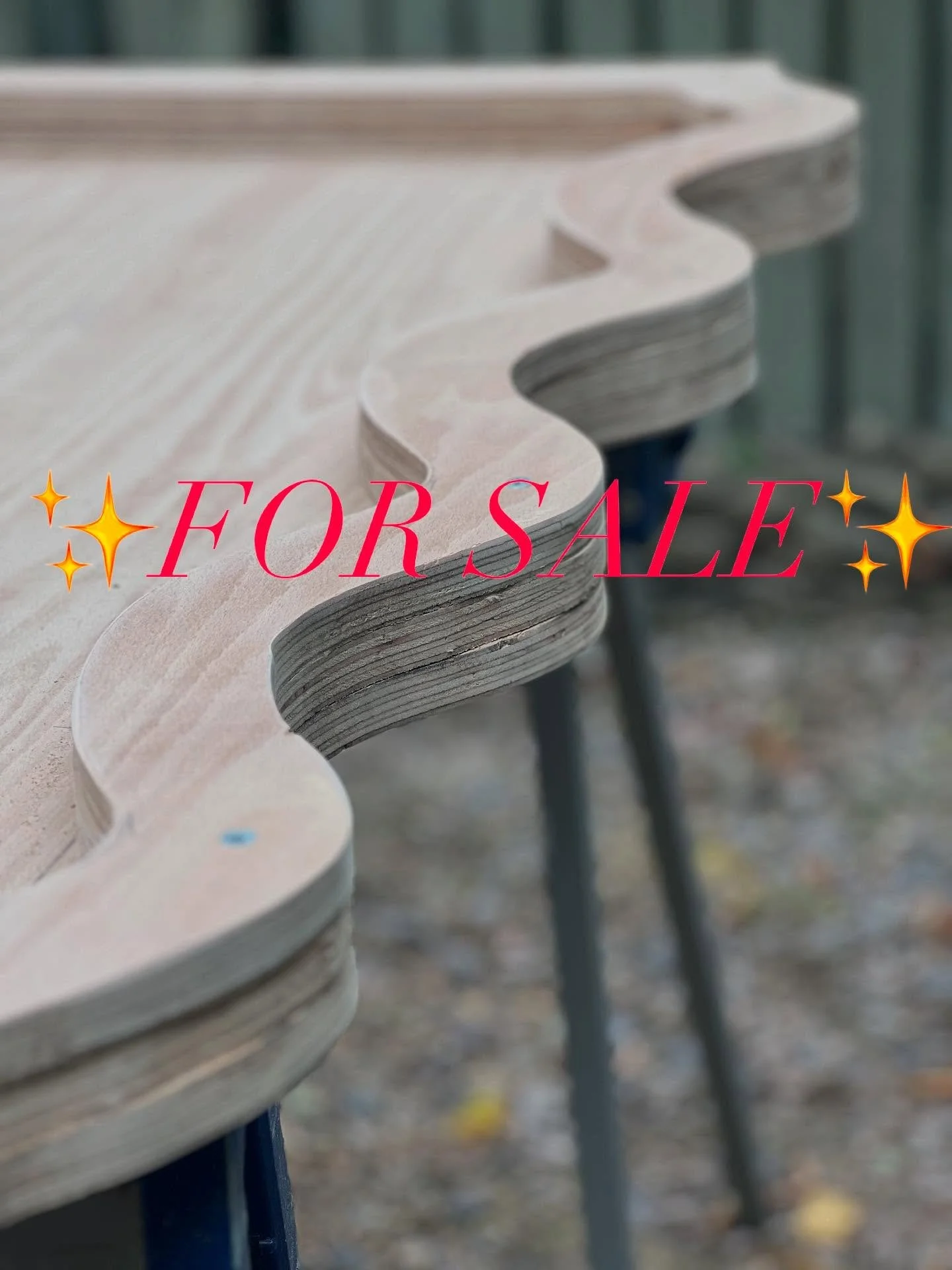 ✨ FOR SALE ✨

LENA wave headboard - Double

In between jobs I always like to create new bespoke headboards for sale using fabric remnants I have. This one I&rsquo;m planning to make @thepureedit Aline stripe Indigo, with contrast blue piping. 
If thi