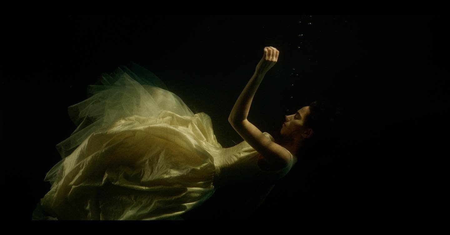 The underwater scene from &lsquo;Voices&rsquo; music video was my favorite one to shoot 💛
Shout out to @tankspaceofficial who were super kind and helpful 🐬

@ciinderellabalthazar

Director @its_vitty 
Producer @ceilimcgeever 

DOP 🙋🏻&zwj;♀️
Stead