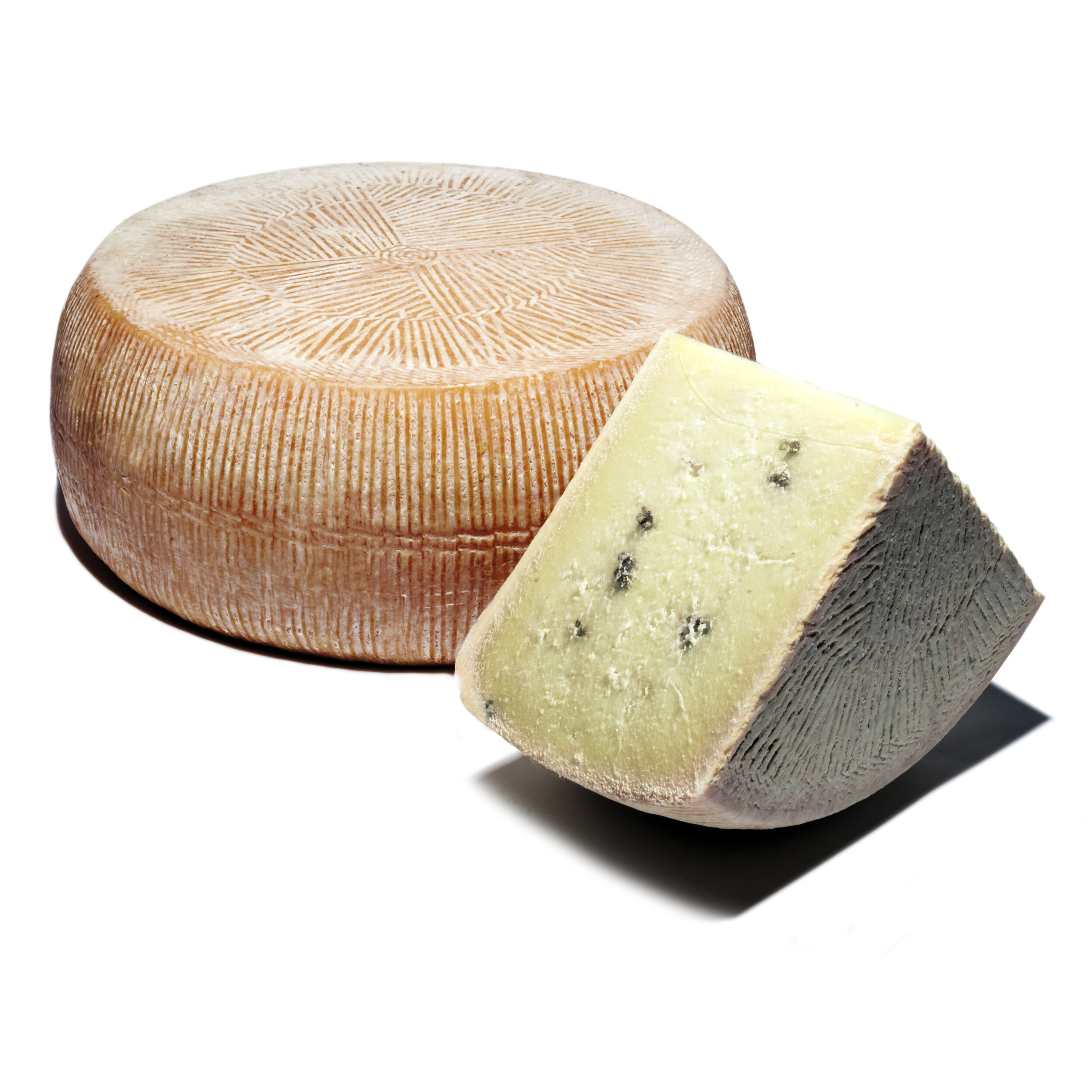 PECORINO STAGIONATO SICILIANO AL PEPE