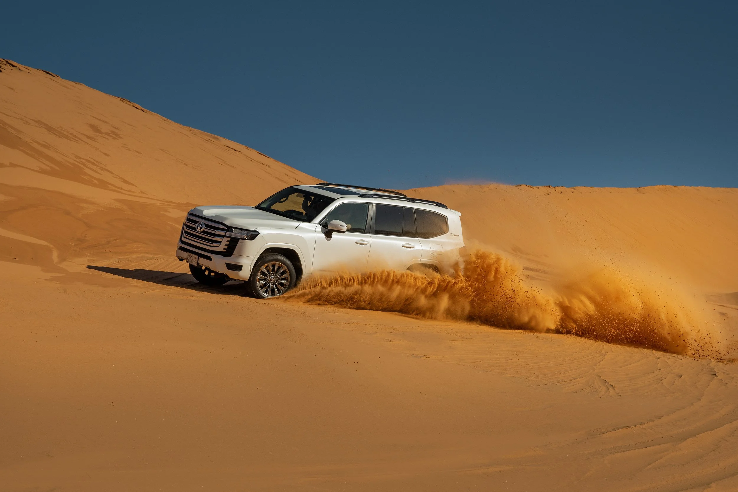 Toyota_Landcruiser_Saudi_230104_2145.jpg