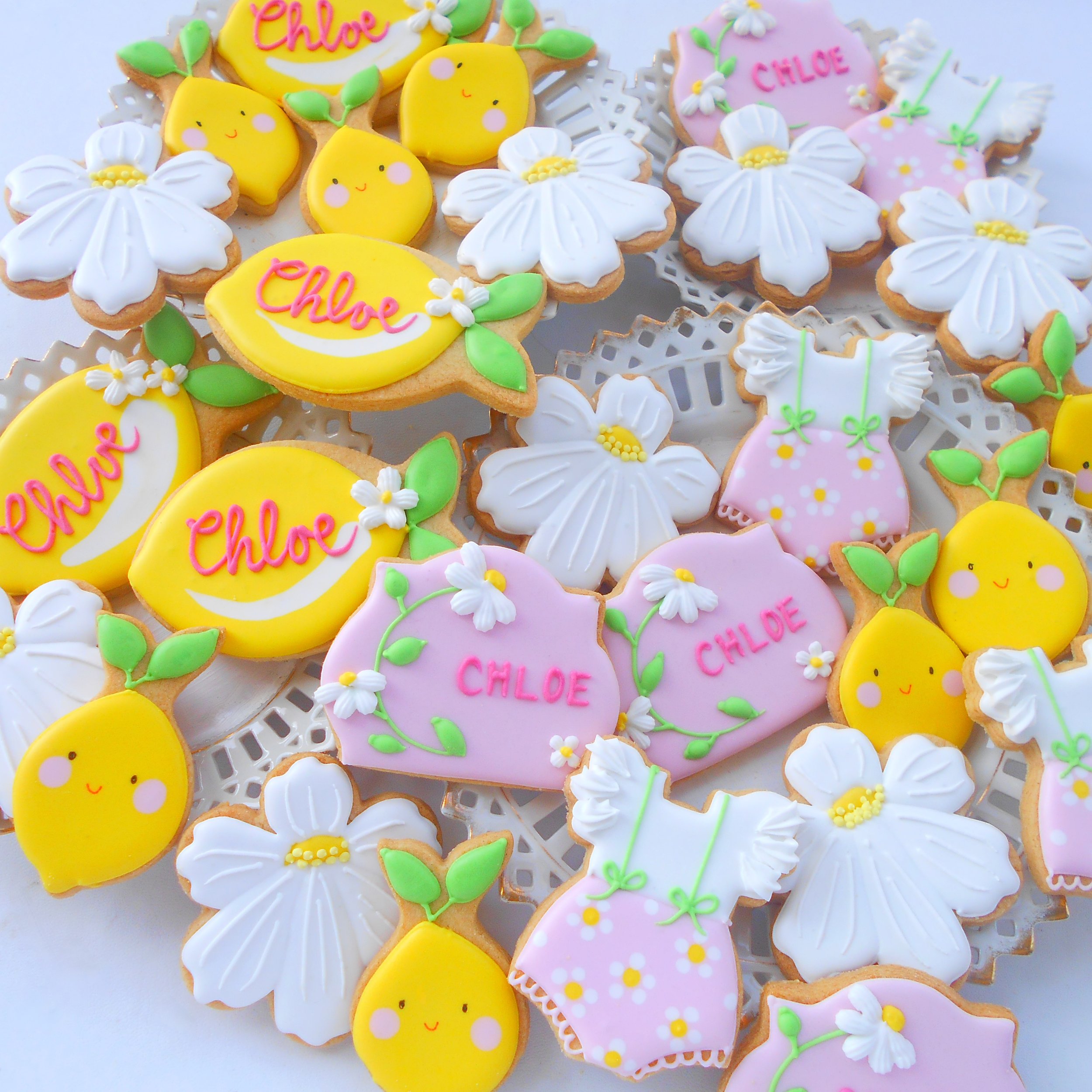 Lemon & Daisy biscuits for Chloe by TAKE THE BISCUIT