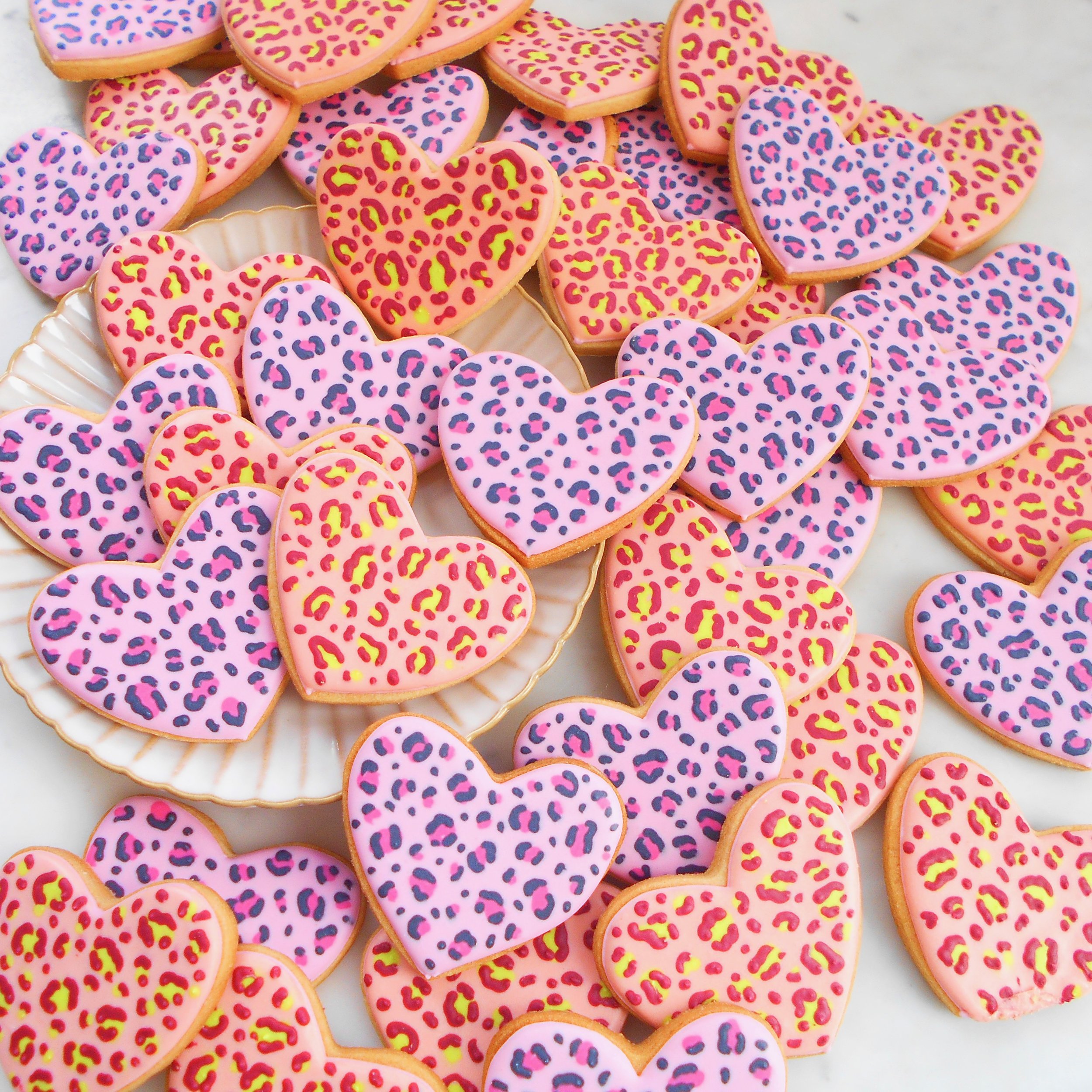 Leopard print hearts