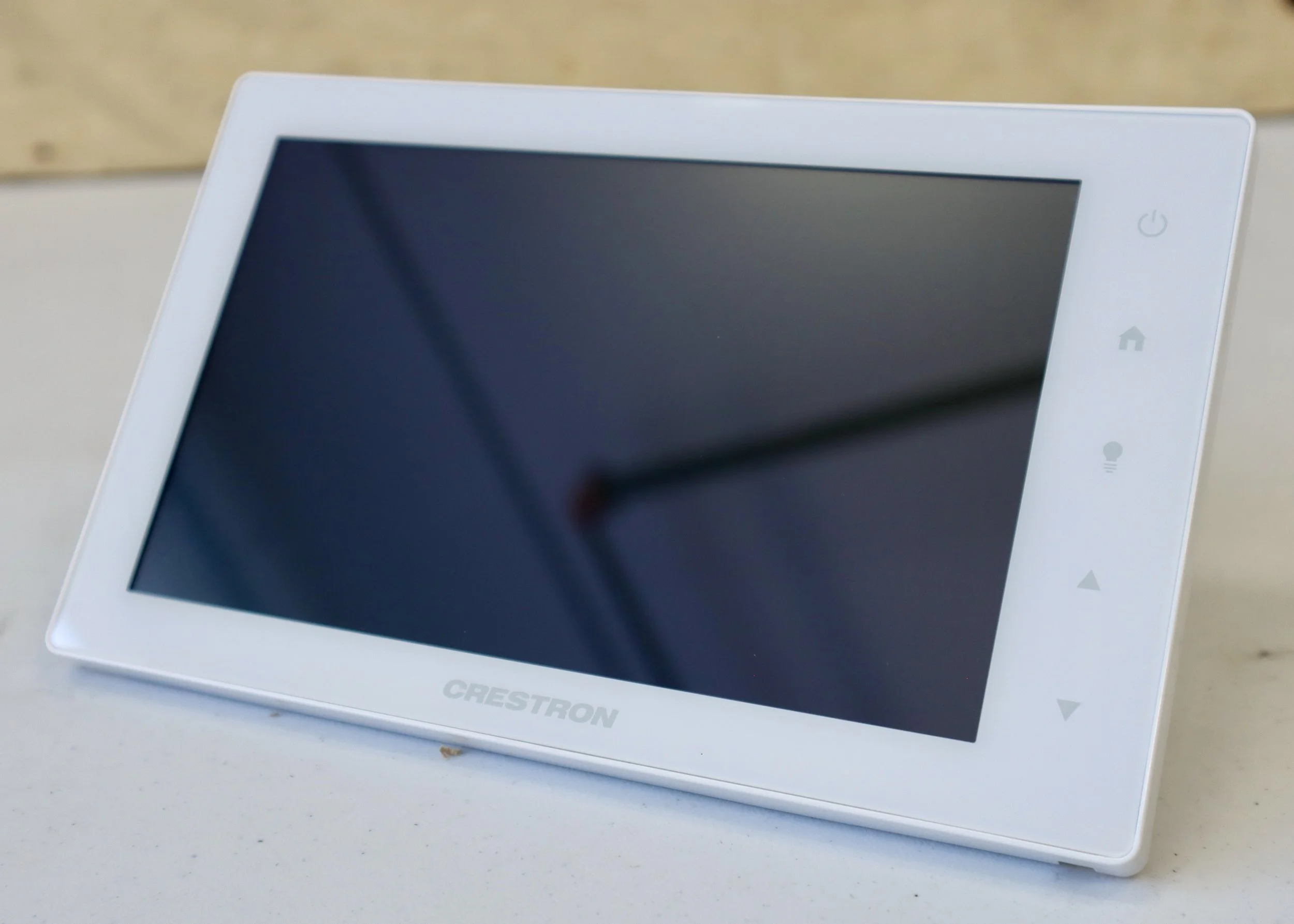 Crestron TSW-750-W-S Touchscreen - White (PN: 4516761)