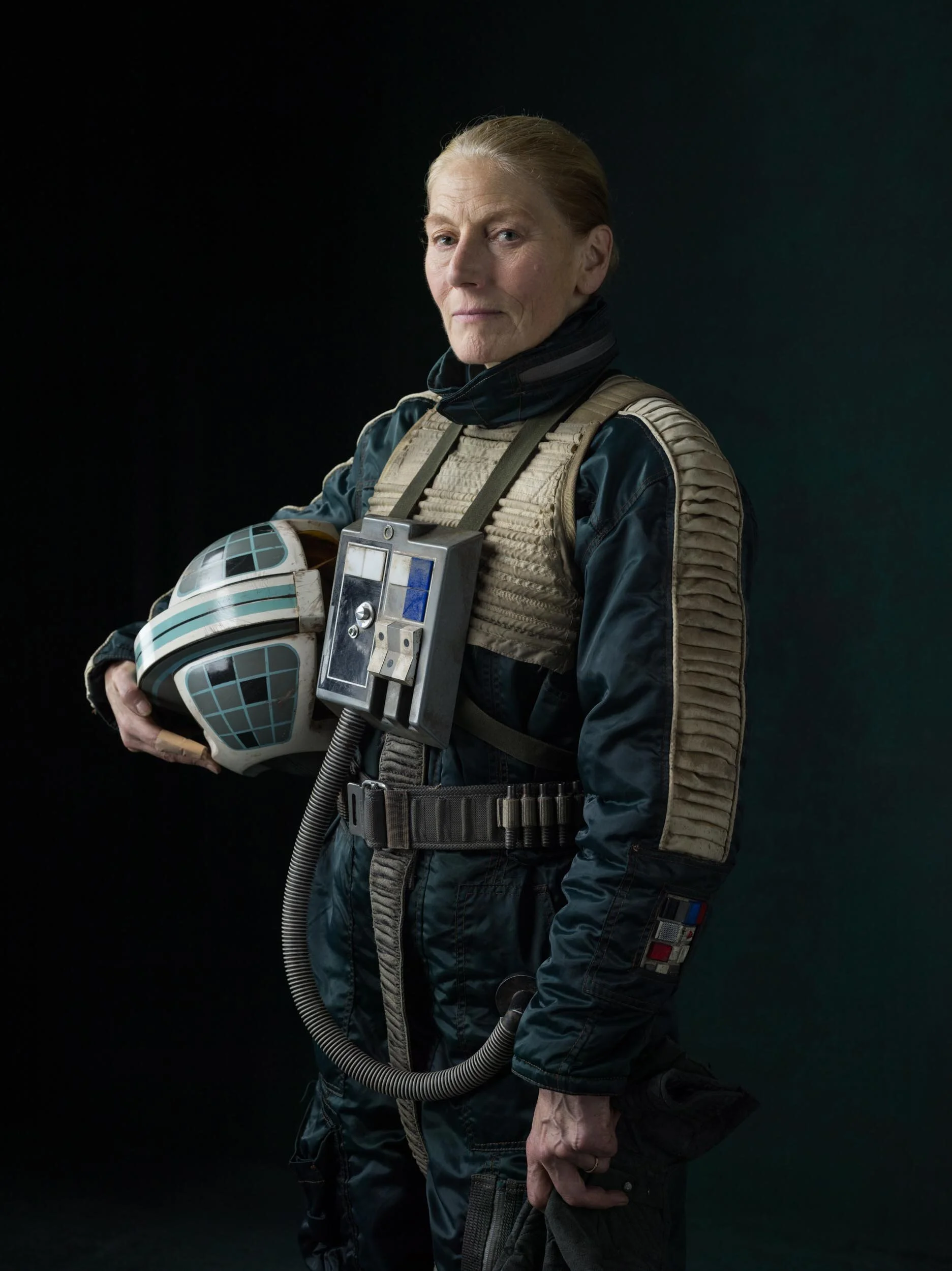 jonathan-olley-Rogue-one-star-wars-geraldine-james-british-actress-jaldine-gerams-blue-three-xwing-pilot.jpg