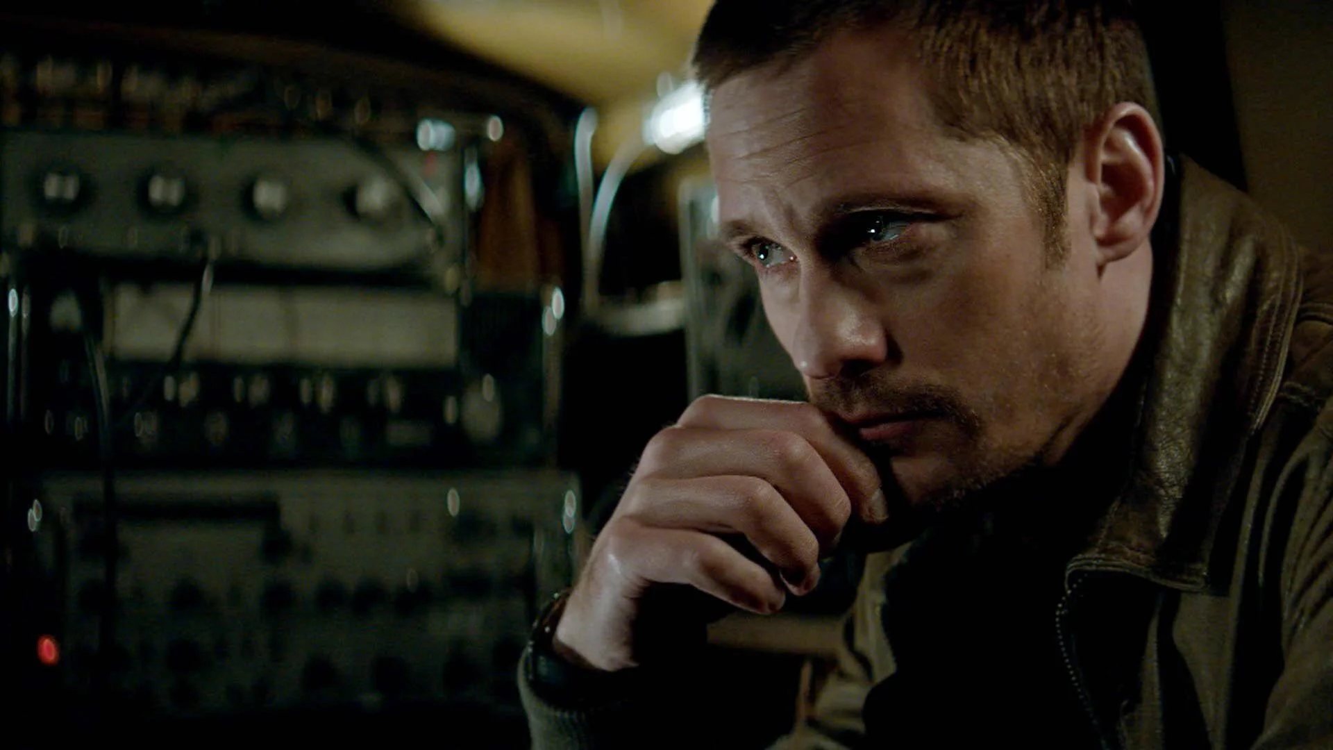 jonathan-olley-gadi-becker-alexander-skarsgard-the-little-drummer-girl-john-le-carre-swedish-actor_1.jpg