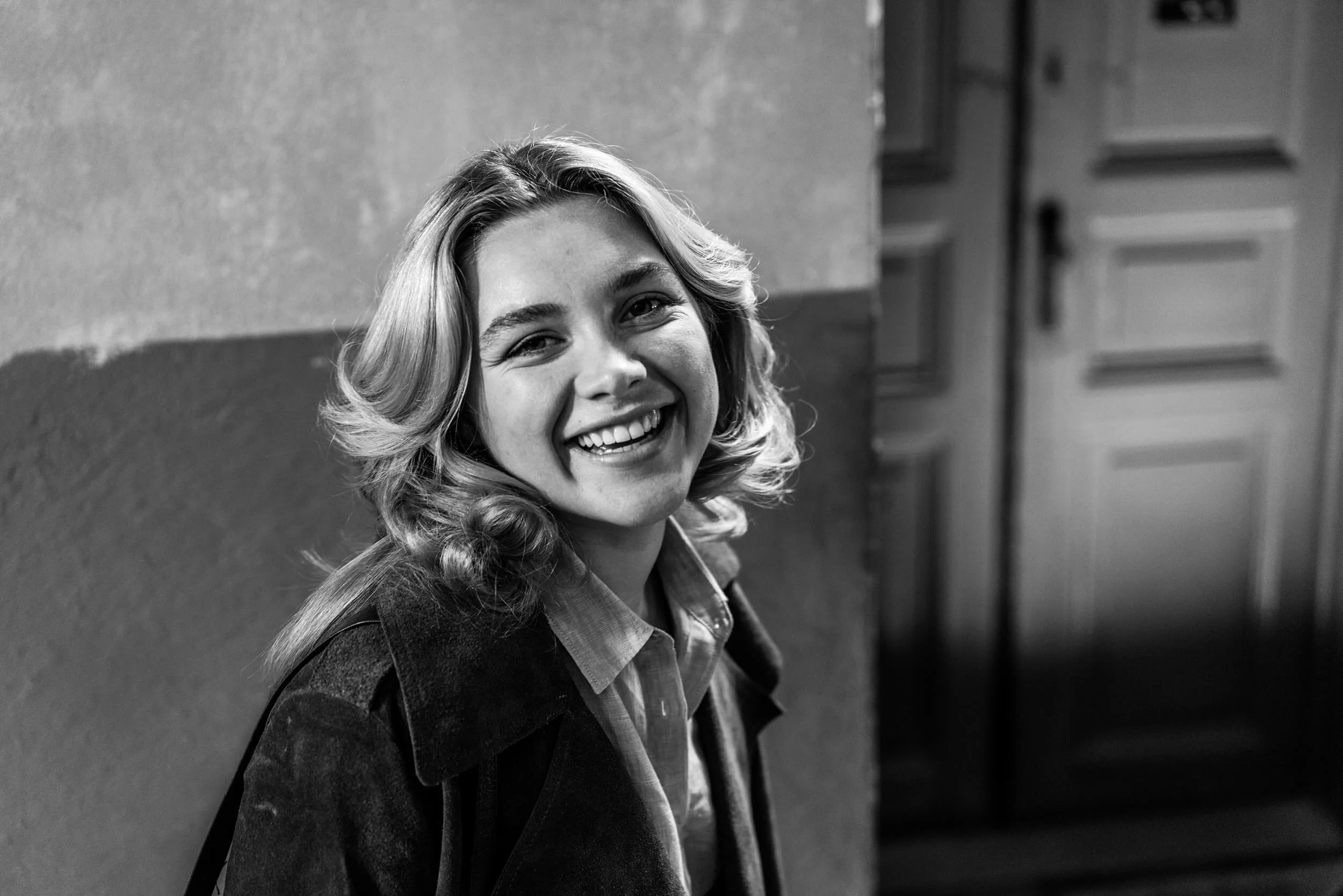 jonathan-olley-The-little-drummer-girl-florence-pugh-john-le-carre-film_12b.jpg