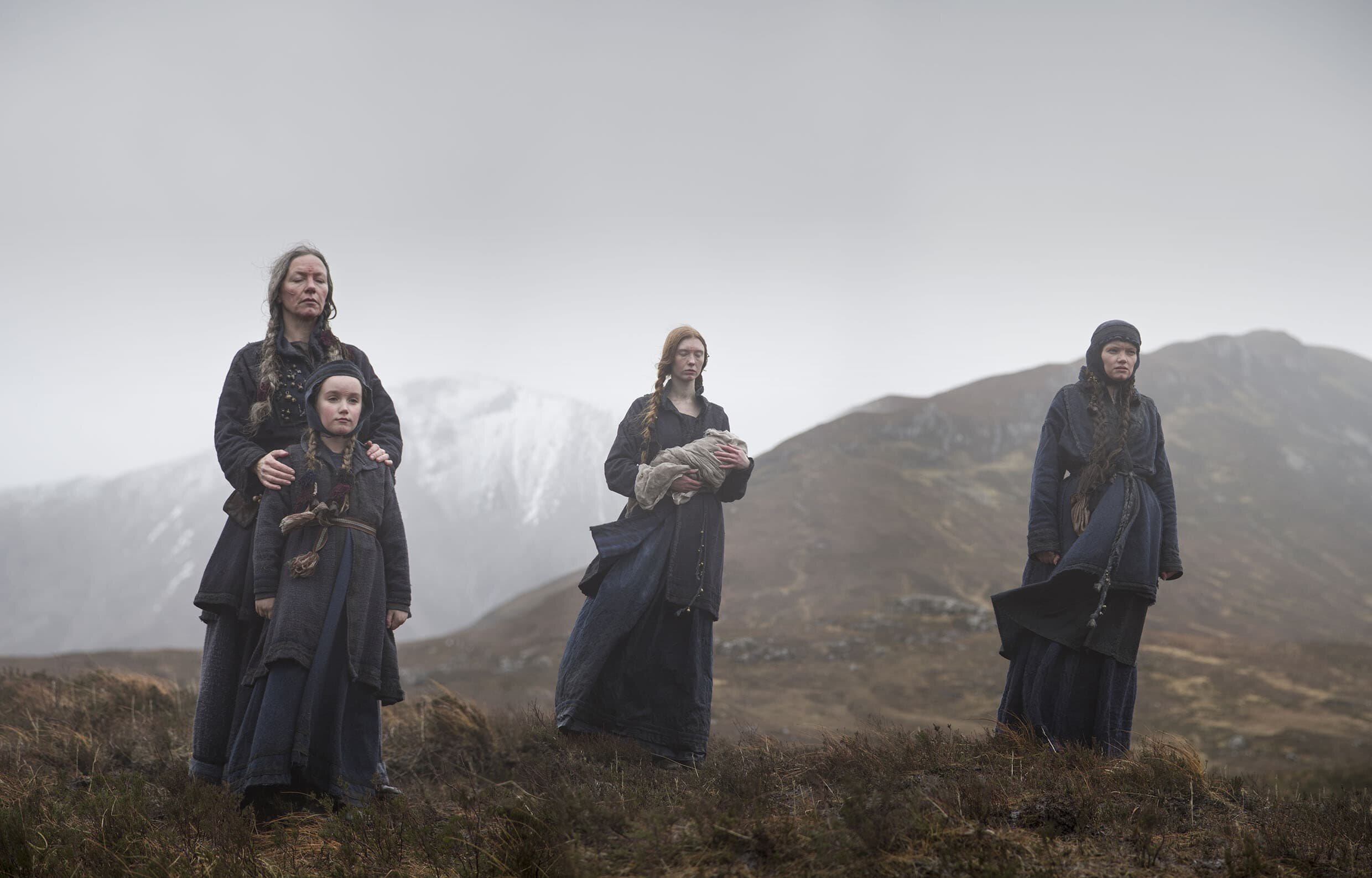 Jonathan-olley-macbeth-movie-film-justin-kurzel-director-background-artists-extras-sligachan-cuillin-mountains-black-cold-wet-miserable-weather-unit-witches-kayla-fallon-lynn-kennedy-amber-rissmann-saylan-mhairi-baxter-skye-scotland.jpg