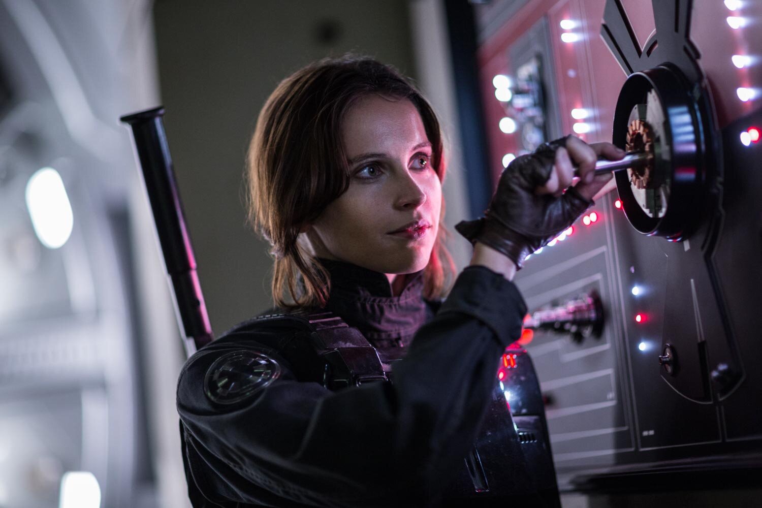 jonathan-olley-Rogue-one-star-wars-felicity-jones-jyn-erso-rebel-hero-death-star-british-actress_5.jpg
