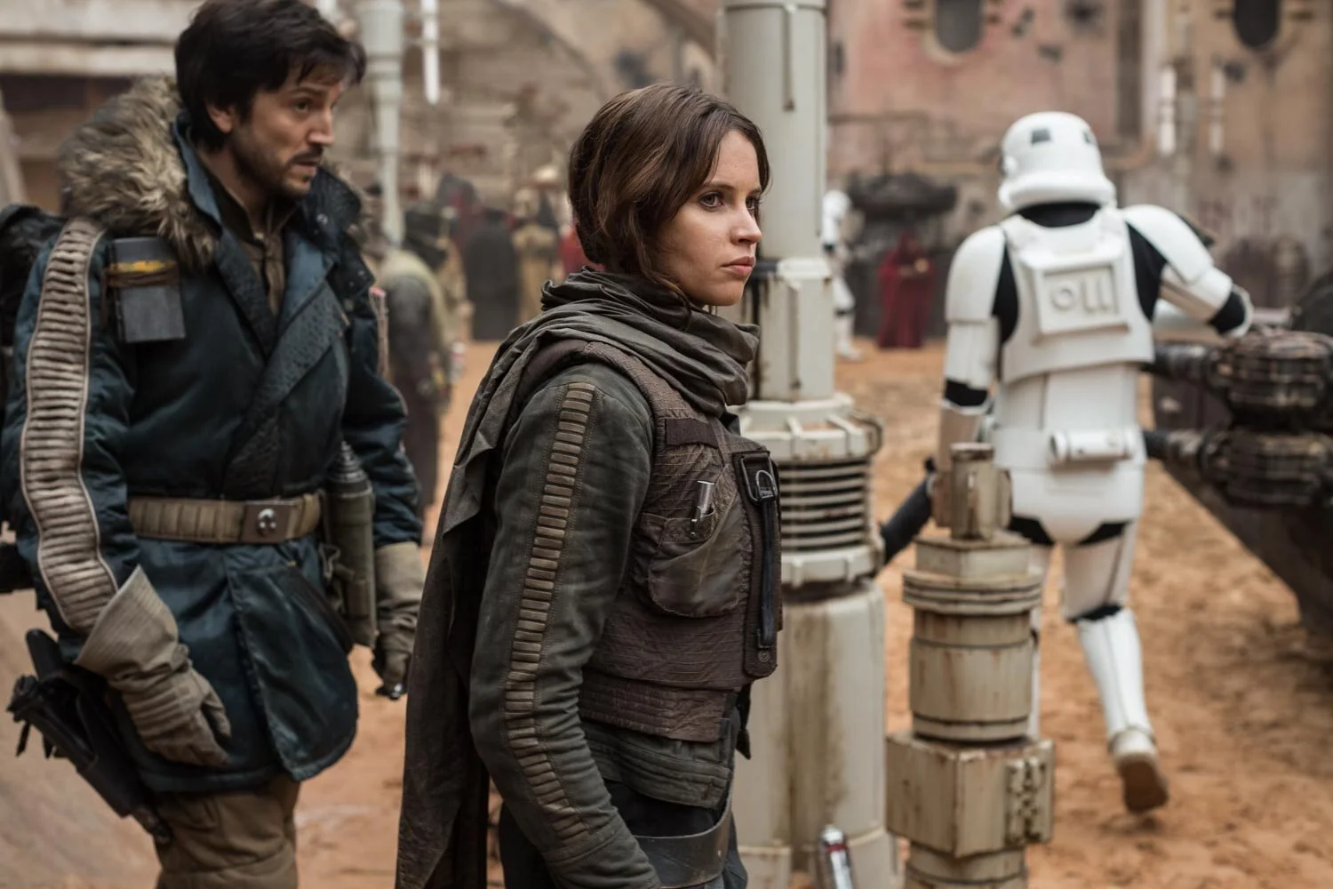 jonathan-olley-Rogue-one-star-wars-felicity-jones-jyn-erso-rebel-hero-death-star-british-actress_9.jpg