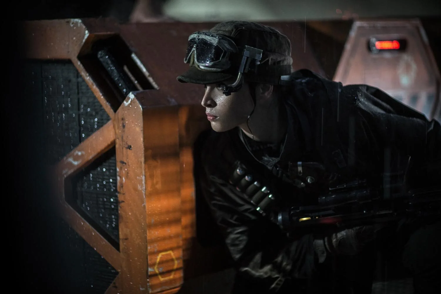 jonathan-olley-Rogue-one-star-wars-felicity-jones-jyn-erso-rebel-hero-death-star-british-actress_22.jpg