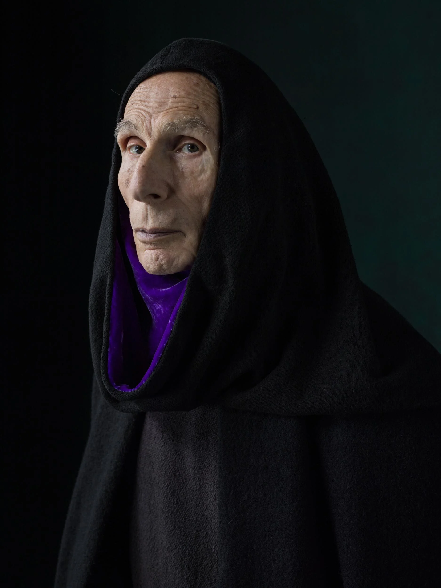 jonathan-olley-Rogue-one-star-wars-bacta-tank-servant-preist-official-keeper-darth-vader.jpg