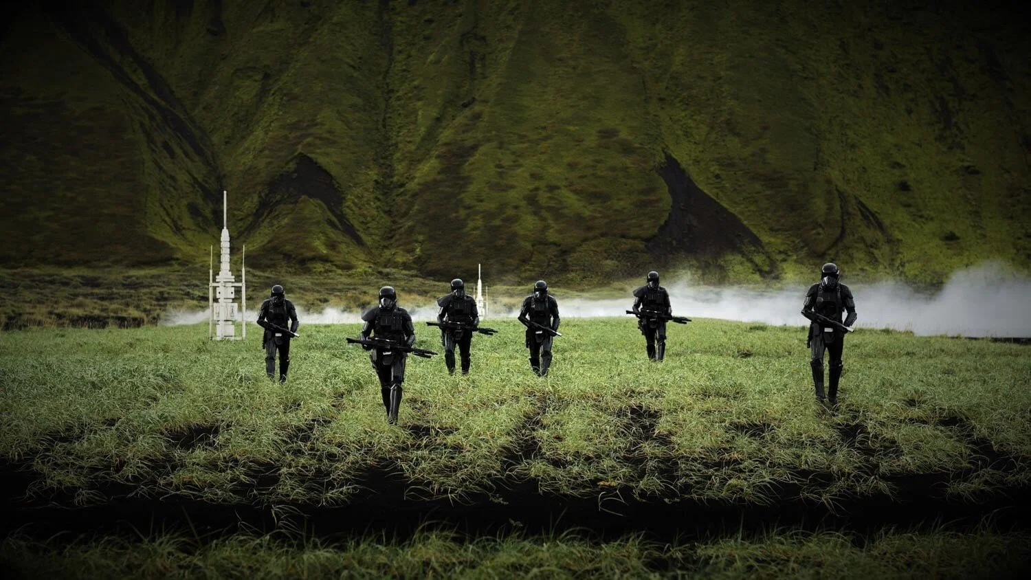 jonathan-olley-rogue-one-star-wars-story-starwars-death-troopers-iceland-eadu.jpg