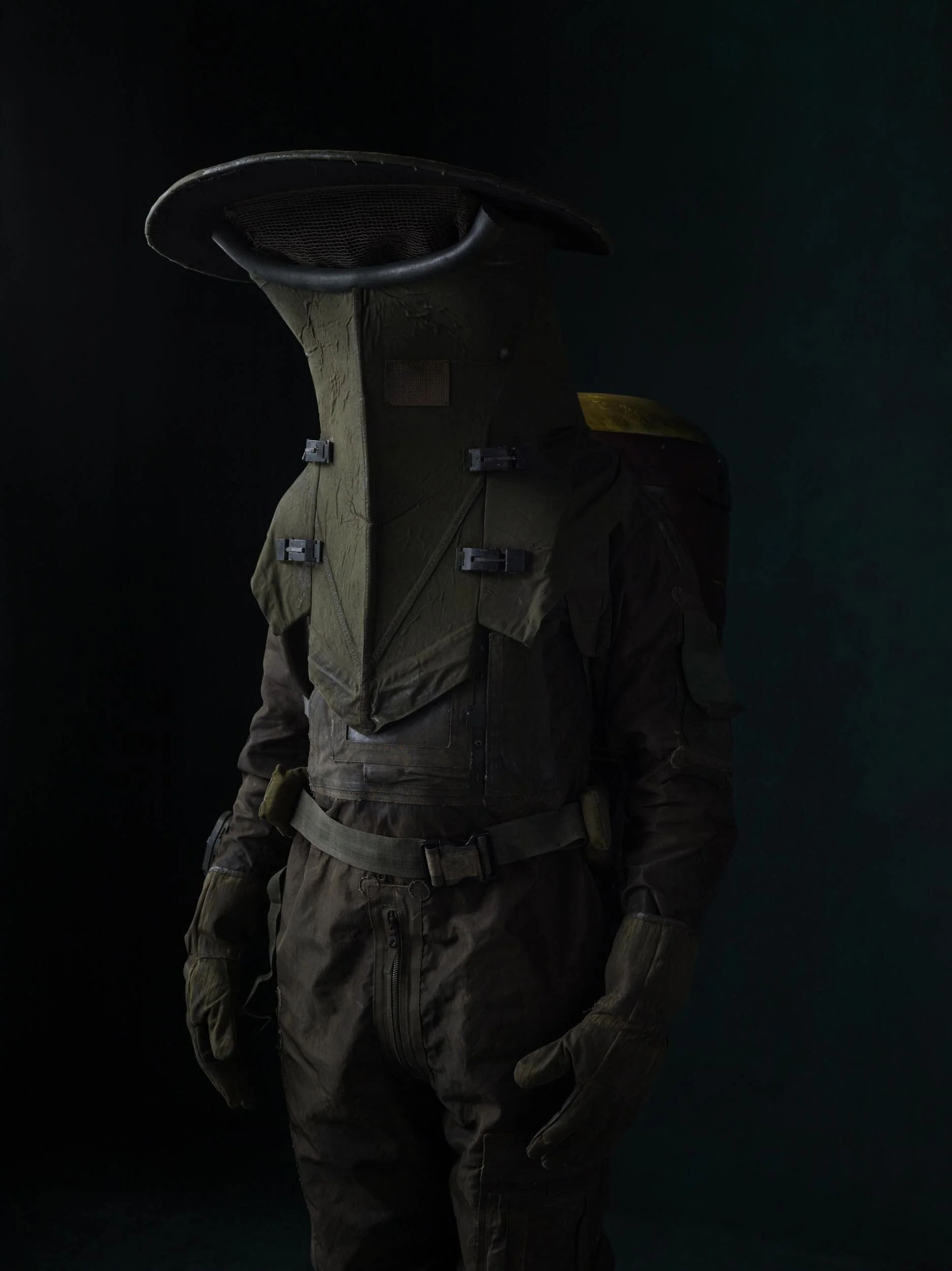 jonathan-olley-Rogue-one-star-wars-valwid-ined-vobati-forger-counterfitter-jedha.jpg