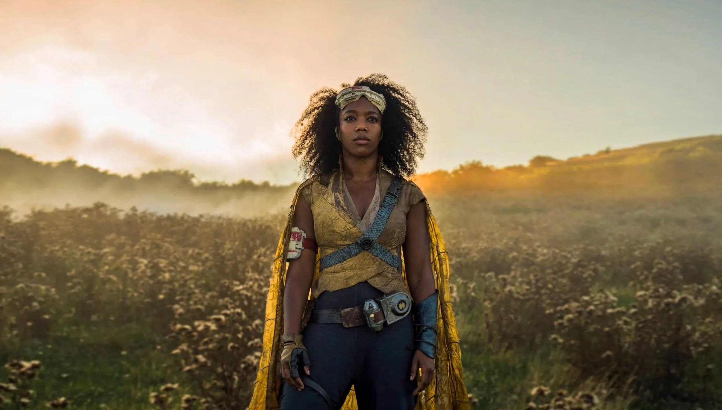jonathan-olley-the-rise-of-skywalker-star-wars-jannah-naomi-ackie-black-british-actor-actress-cool-super-hot-rebel-alliance-londoner-female-woman-backlight-ivinghoe-beacon-unit-still-photography.jpg