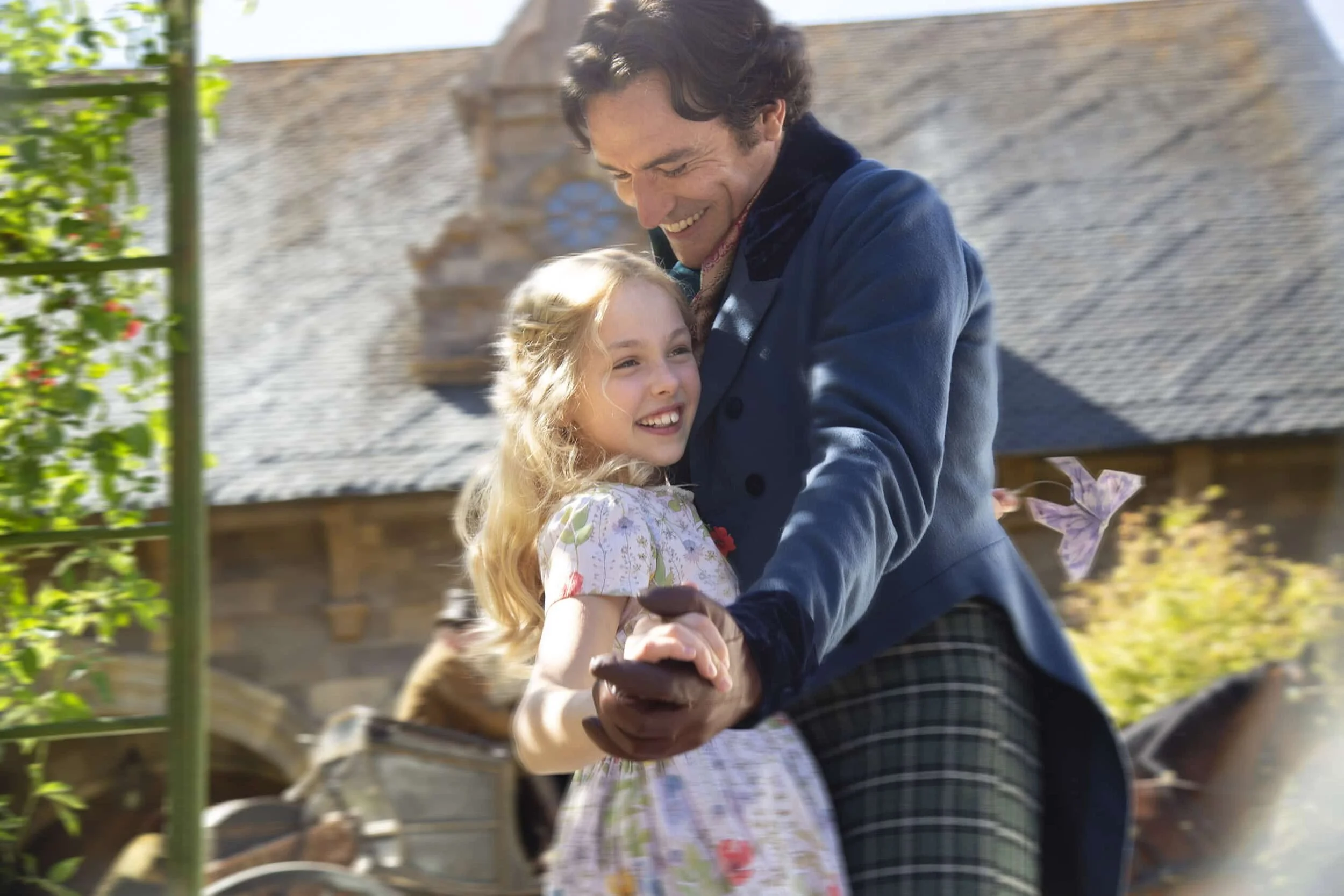 ben-chaplin-eloise-webb-father-young-cinderella-disney-movie-film-unit-still-photography-jonathan-olley-kenneth-branagh.jpg