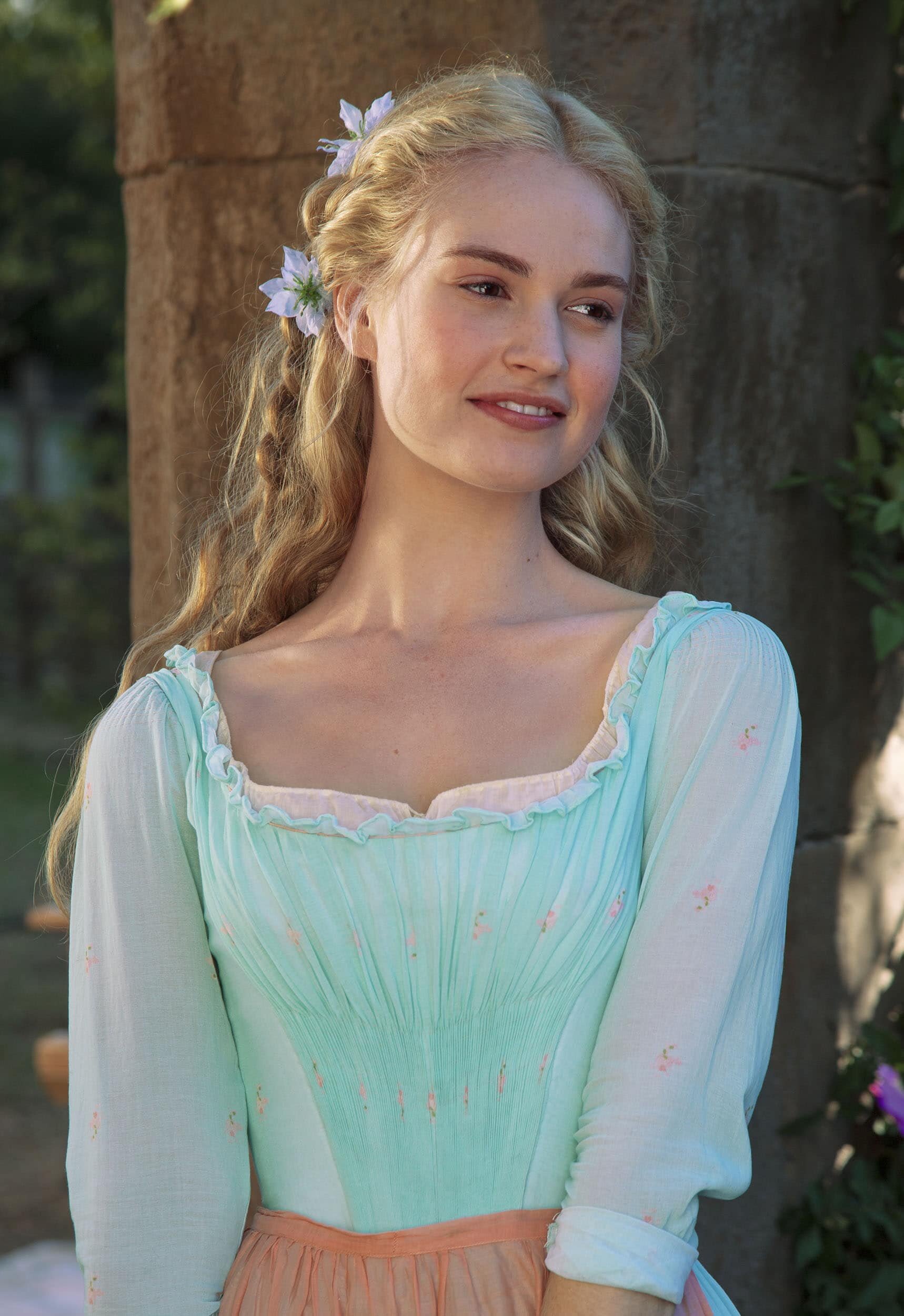 lilly-james-cinderella-british-actor-actress-ella-cinders-movie-film-unit-still-movie-photography-jonathan-olley-disney.jpg