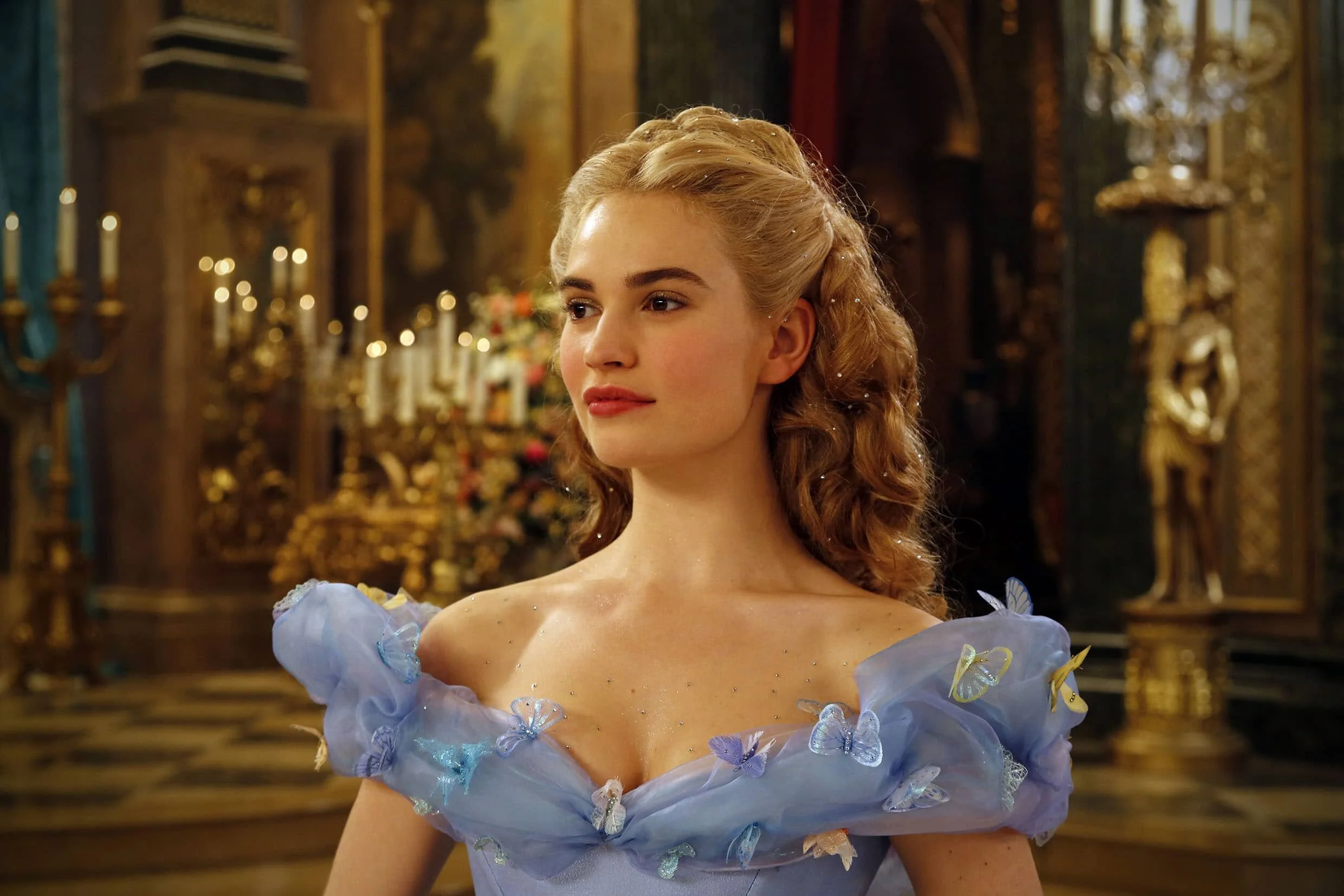 lilly-james-cinderella-jonathan-olley-unit-film-movie-still-special-photographer-photography-kenneth-branagh-director_02.jpg