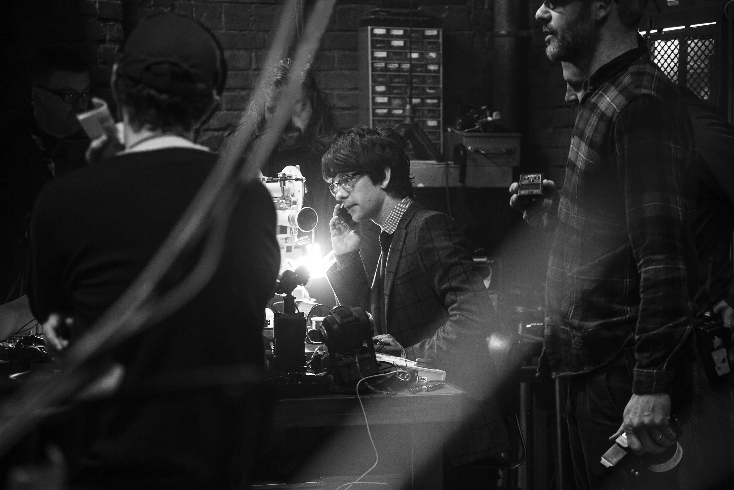 ben-wishaw-q-james-bond-spectre-jonathan-olley-behind-the-scenes-crew-unit-still-movie-photography.jpg