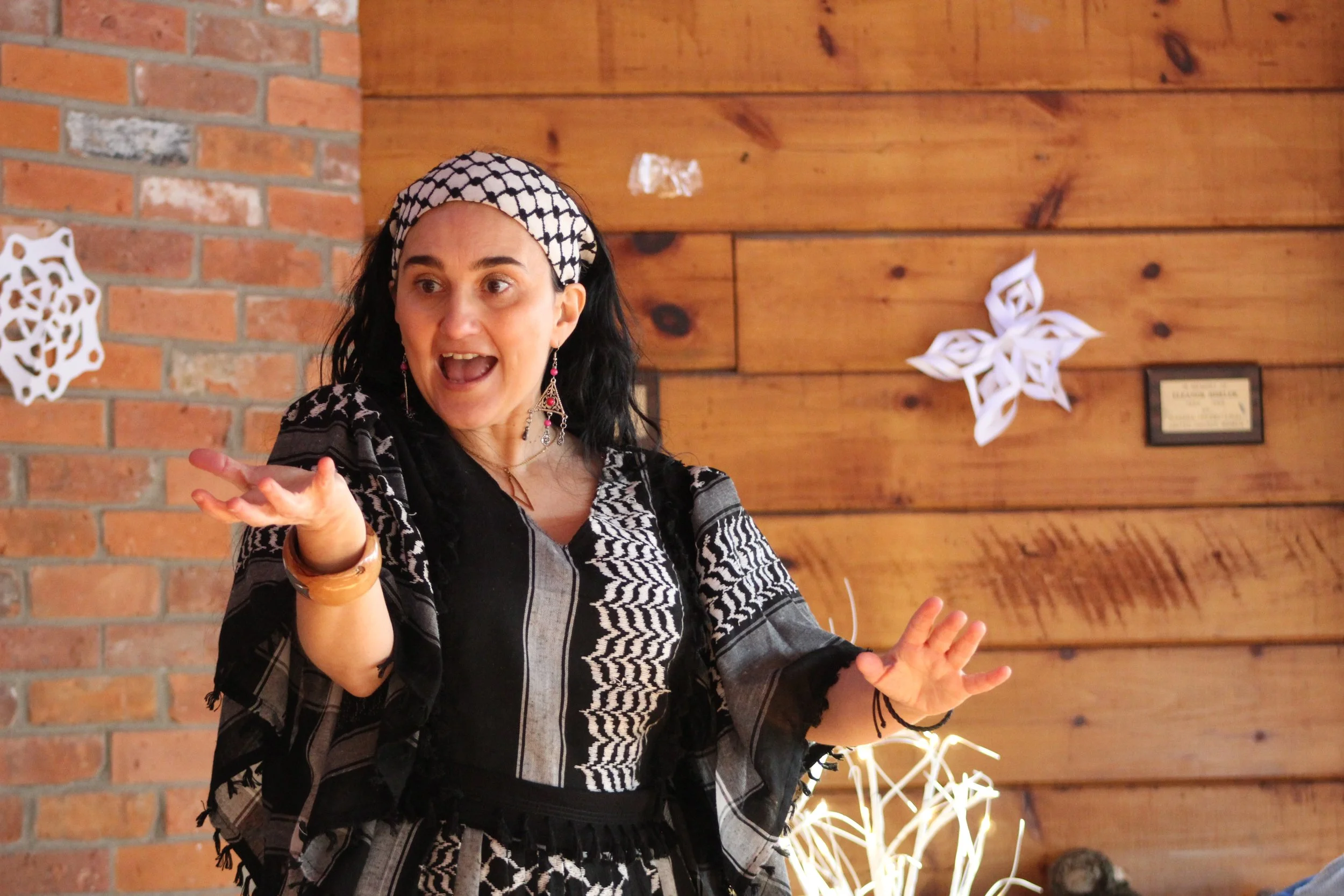 Lecture: Reviving the Palestinian voice through the use of traditional stories