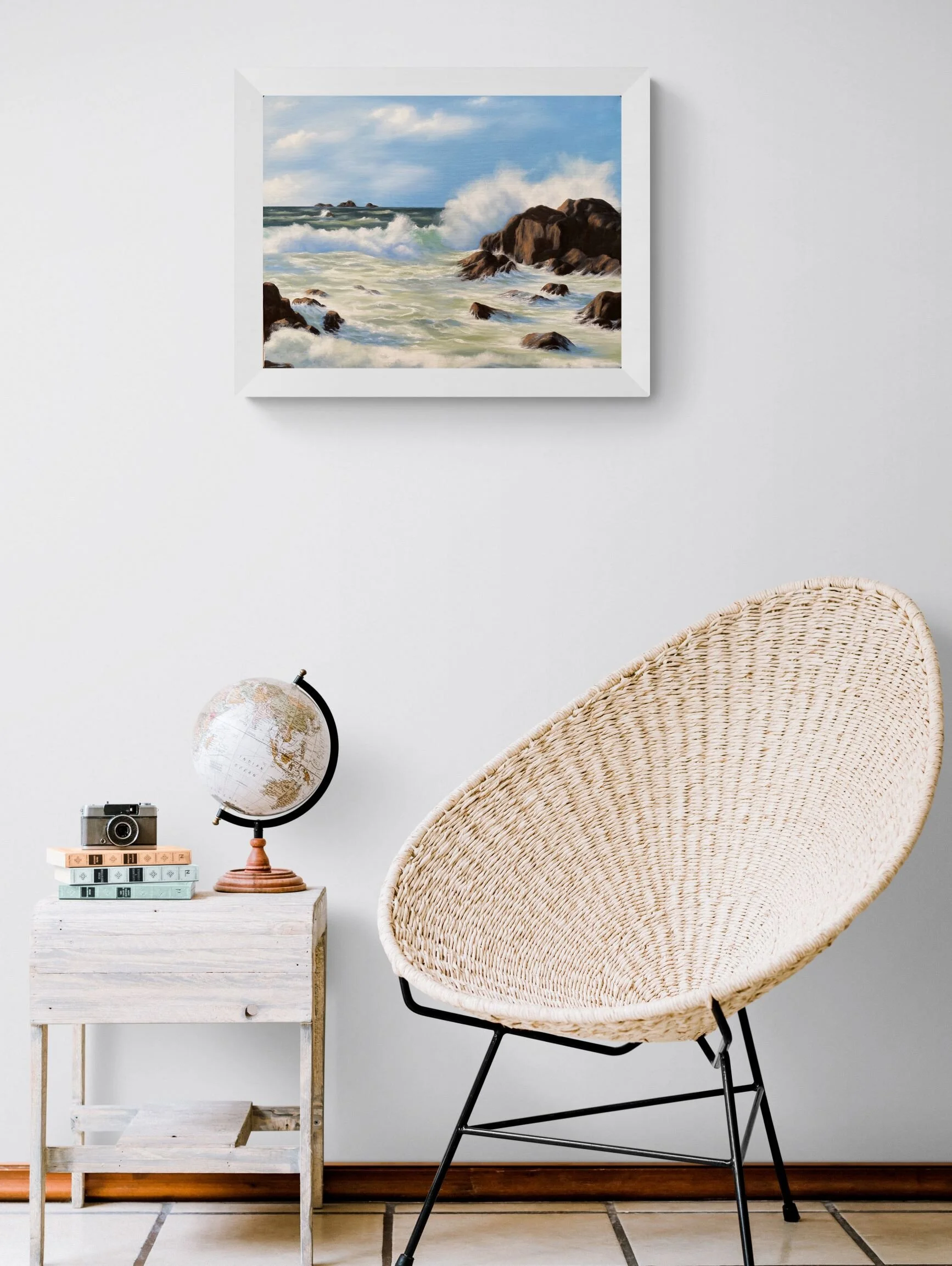 Sitting_room_with_wicker_chair.jpg