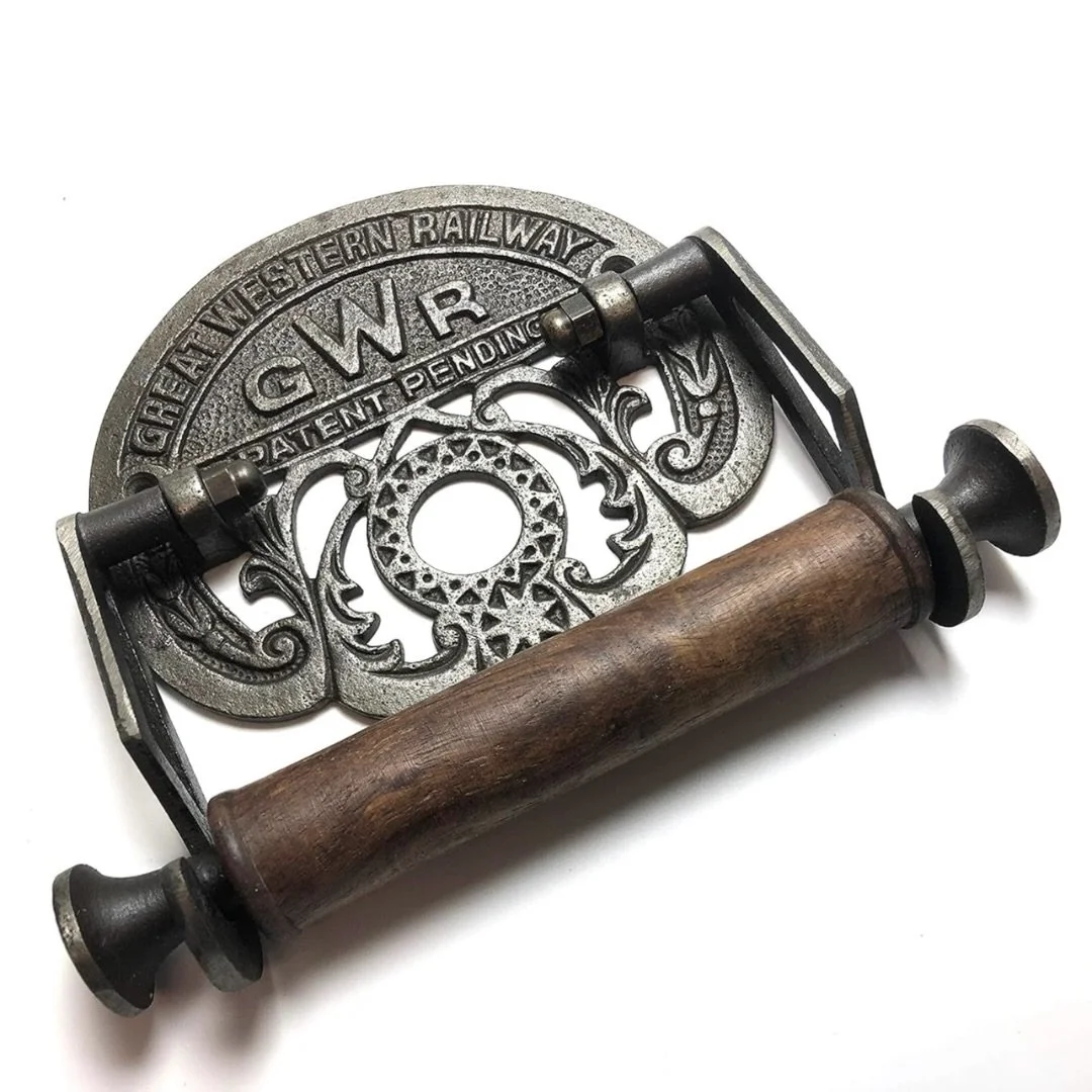 Traditional GWR Toilet Roll Holder | Great Western Railway